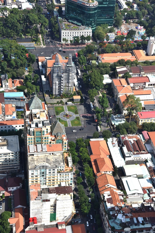 Ho Chi Minh City shines in stunning aerial views- Ảnh 5. Ho Chi Minh City shines in stunning aerial views- Ảnh 5.