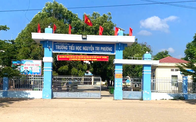 Thầy giáo nghi dâm ô nhiều nữ sinh tiểu học: Nhà trường báo cáo gì?- Ảnh 2.