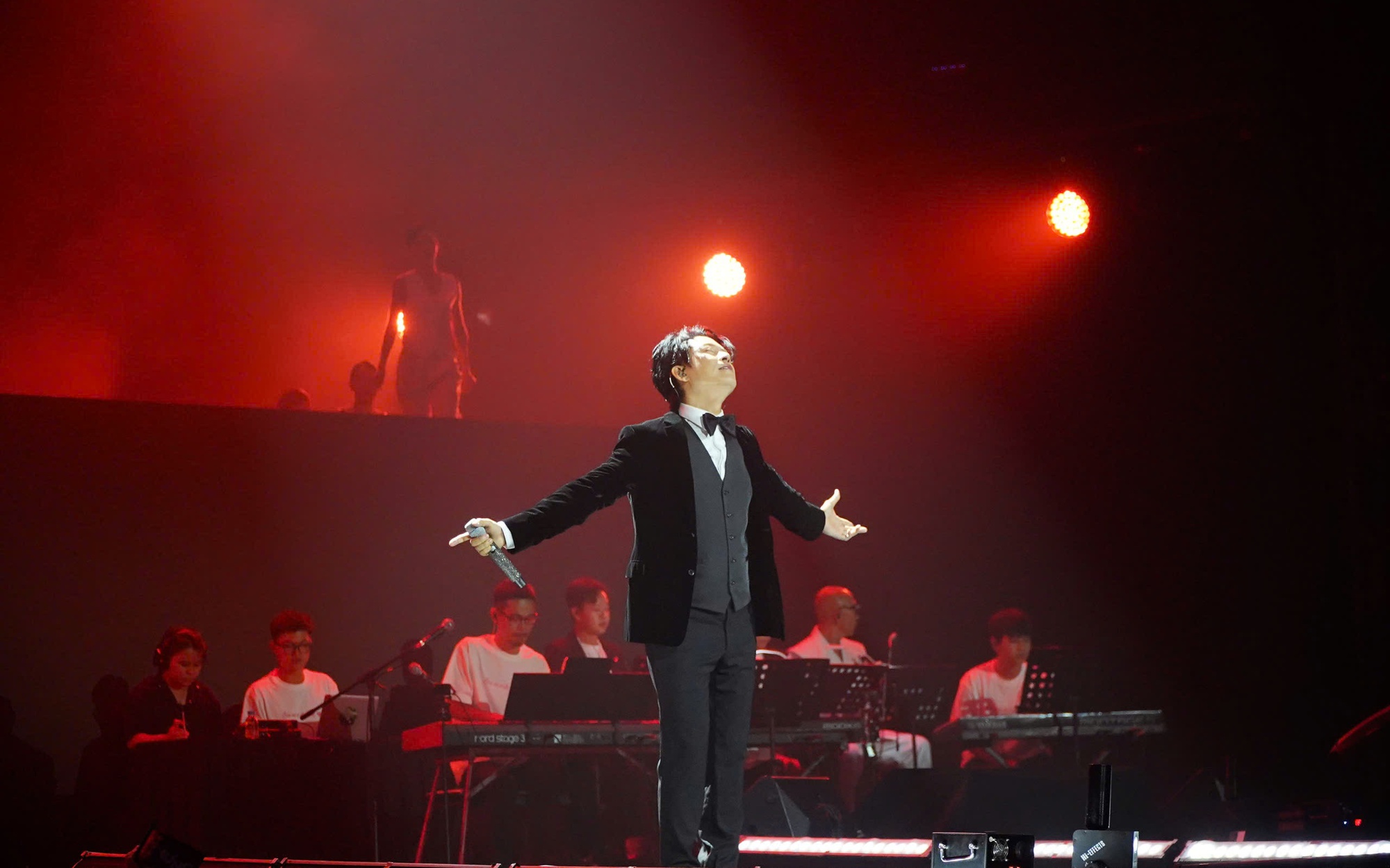 Mẹ ca sĩ Tuấn Hưng qua đời - Ảnh 2.