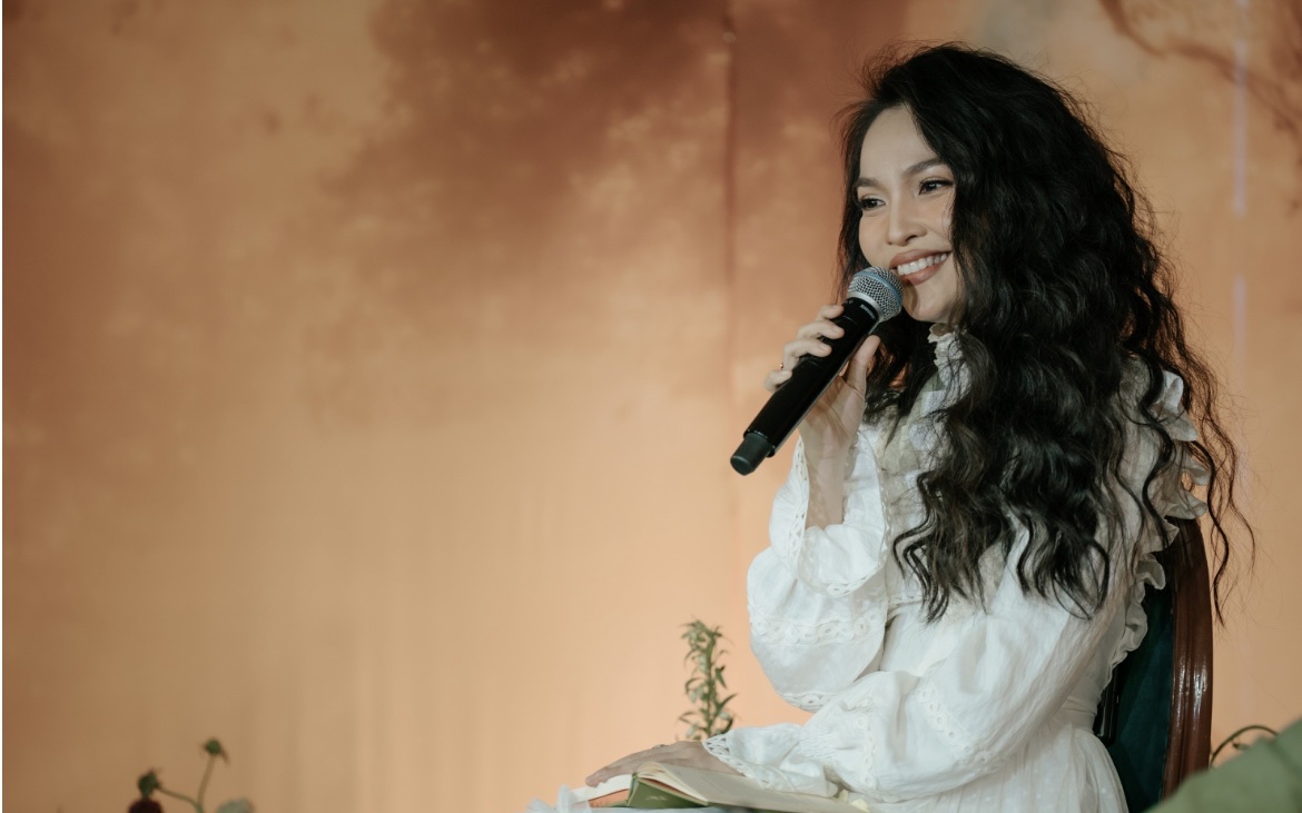 Ca sĩ Hiền Thục: "Chỉ cần giữ được "hit", tôi vẫn dắt show" - Ảnh 2.