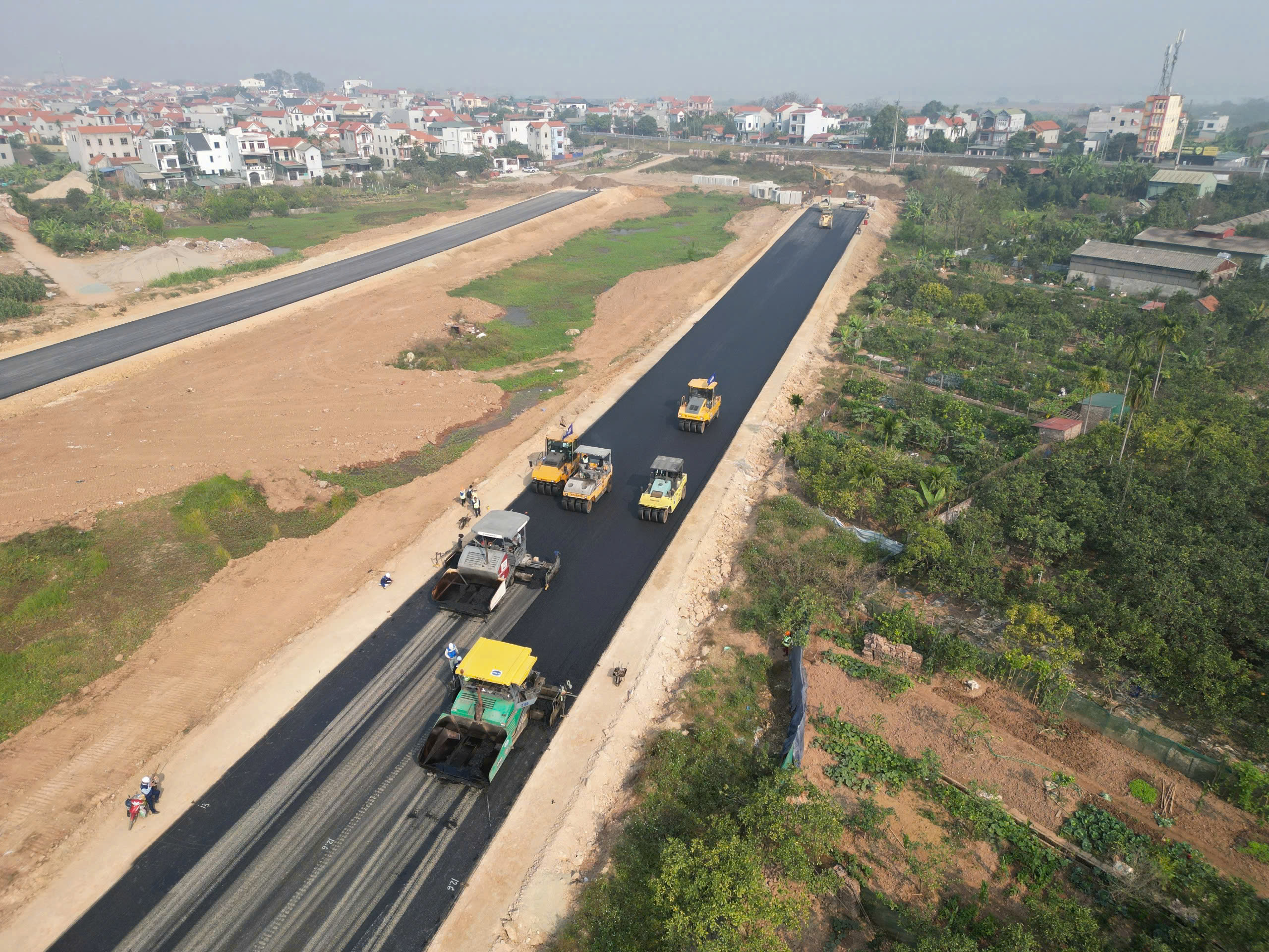 Gấp rút giải ngân vốn đầu tư công- Ảnh 1. Gấp rút giải ngân vốn đầu tư công- Ảnh 1.