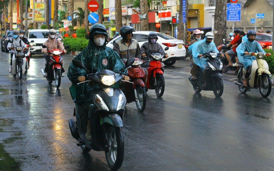 Thời tiết TP HCM những ngày giữa tháng 5: Mưa tăng cả về diện, lượng - Ảnh 1. Thời tiết TP HCM những ngày giữa tháng 5: Mưa tăng cả về diện, lượng - Ảnh 1.