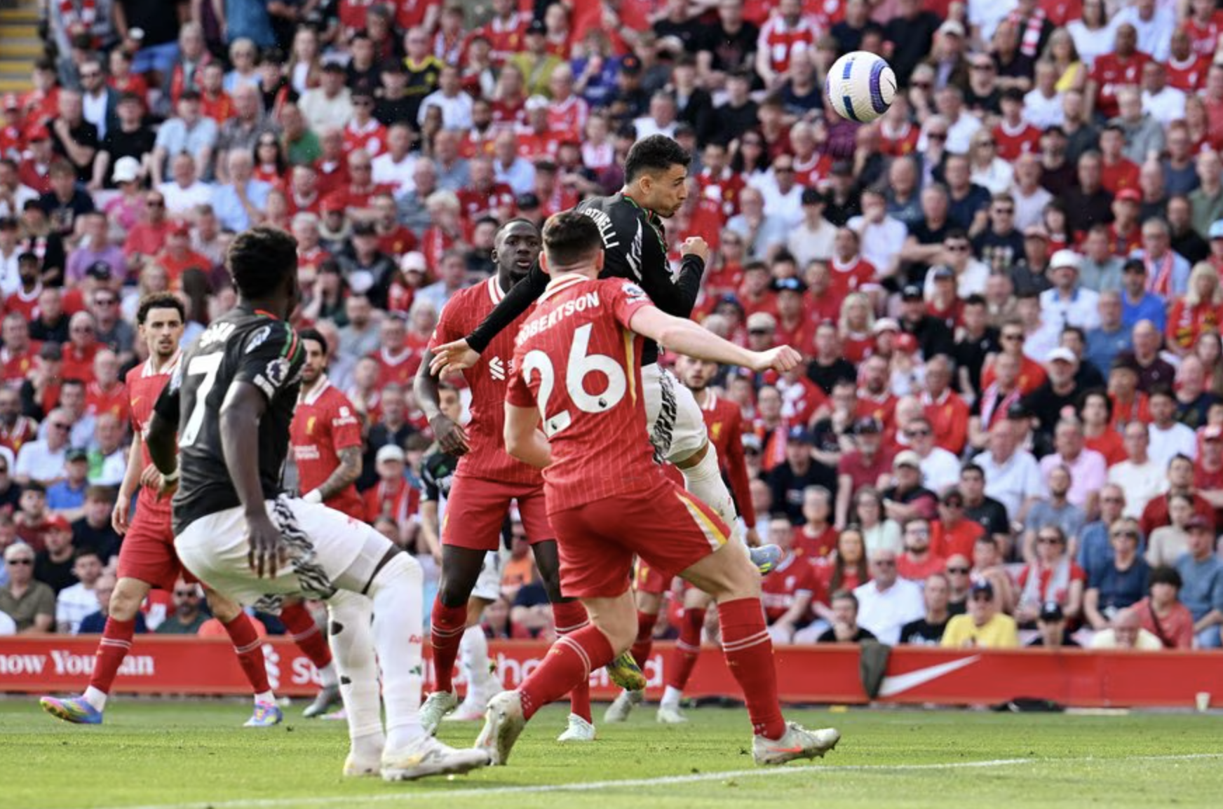 Ngoại hạng Anh: Arsenal, Newcastle hâm nóng cuộc đua Top 5- Ảnh 2. Ngoại hạng Anh: Arsenal, Newcastle hâm nóng cuộc đua Top 5- Ảnh 2.