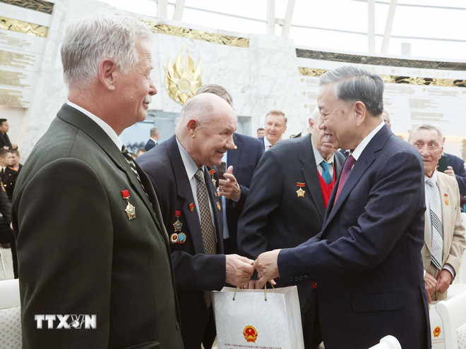 Tổng Bí thư Tô Lâm: Vun đắp tình hữu nghị Việt Nam-Belarus ngày càng bền chặt- Ảnh 3. Tổng Bí thư Tô Lâm: Vun đắp tình hữu nghị Việt Nam-Belarus ngày càng bền chặt- Ảnh 3.