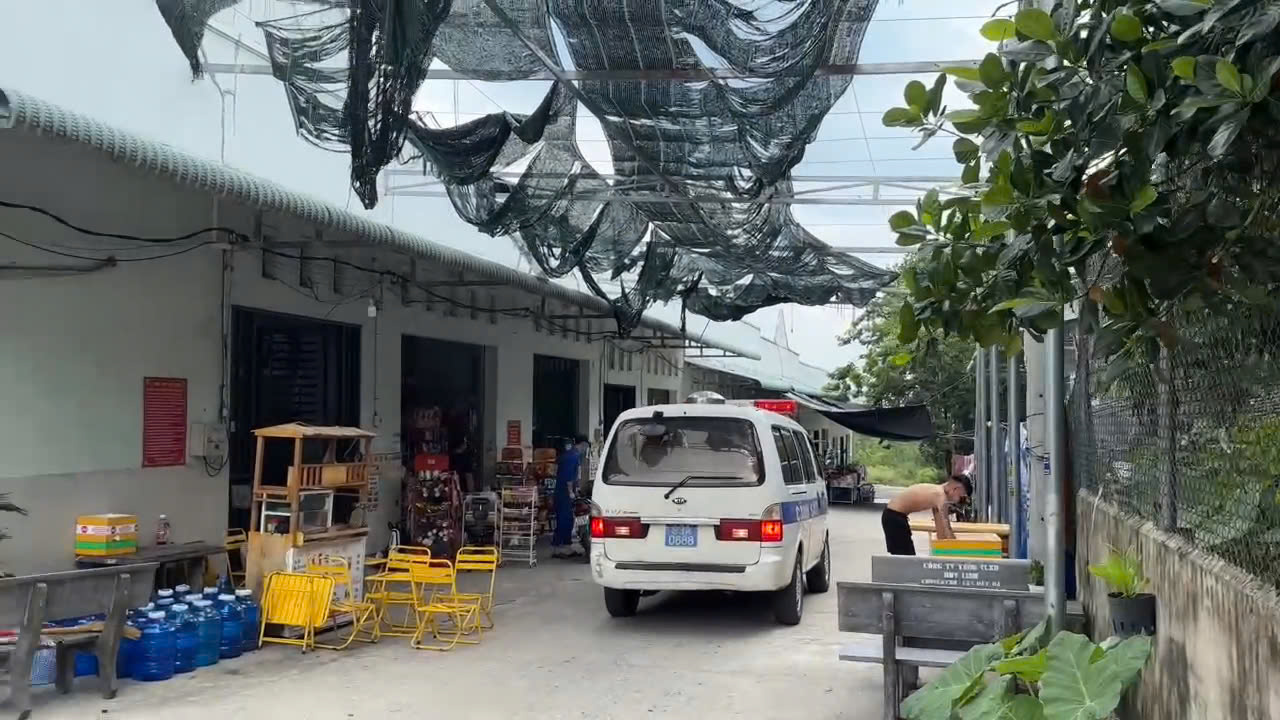 Rượu vào lời ra, chồng đâm vợ tử vong rồi tự sát - Ảnh 1. Rượu vào lời ra, chồng đâm vợ tử vong rồi tự sát - Ảnh 1.