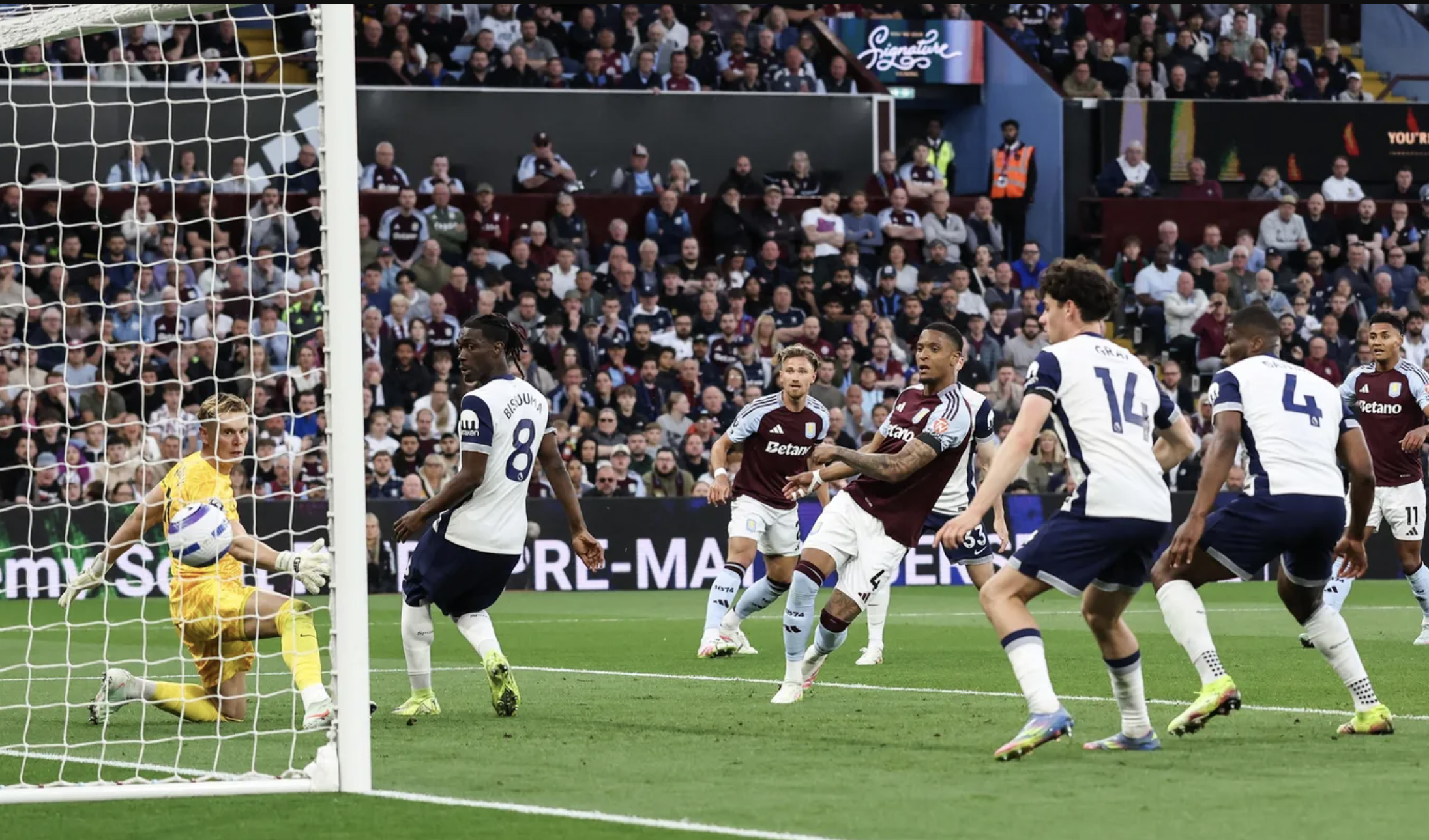 Man United thất thủ tại Stamford Bridge, Tottenham trắng tay trước Aston Villa- Ảnh 5. Man United thất thủ tại Stamford Bridge, Tottenham trắng tay trước Aston Villa- Ảnh 5.