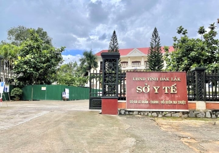 Khởi tố nhiều
