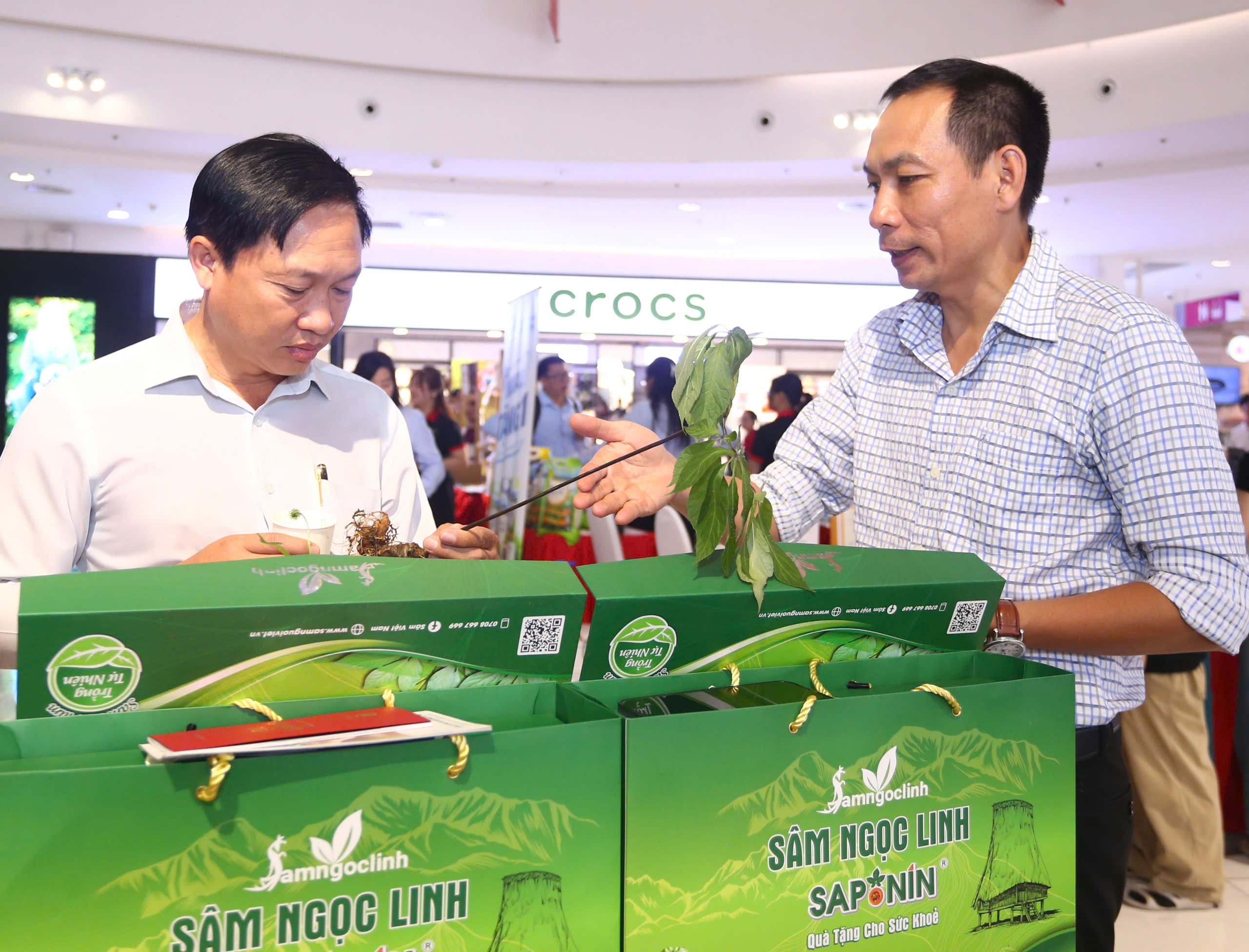 Rộn ràng sắc màu thương hiệu tại chương trình "Tôn vinh cà phê, trà Việt" lần 3 - 2025 - Ảnh 10.