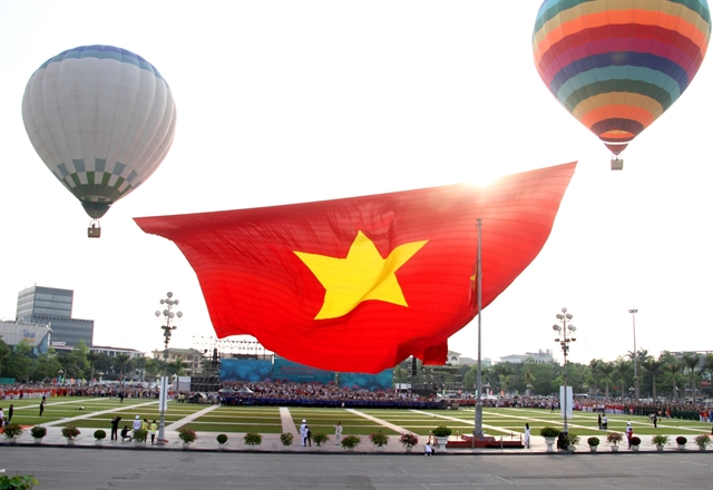 Jubilant celebrations for the 135th anniversary of President Hồ Chí Minh's birthday - Ảnh 2.