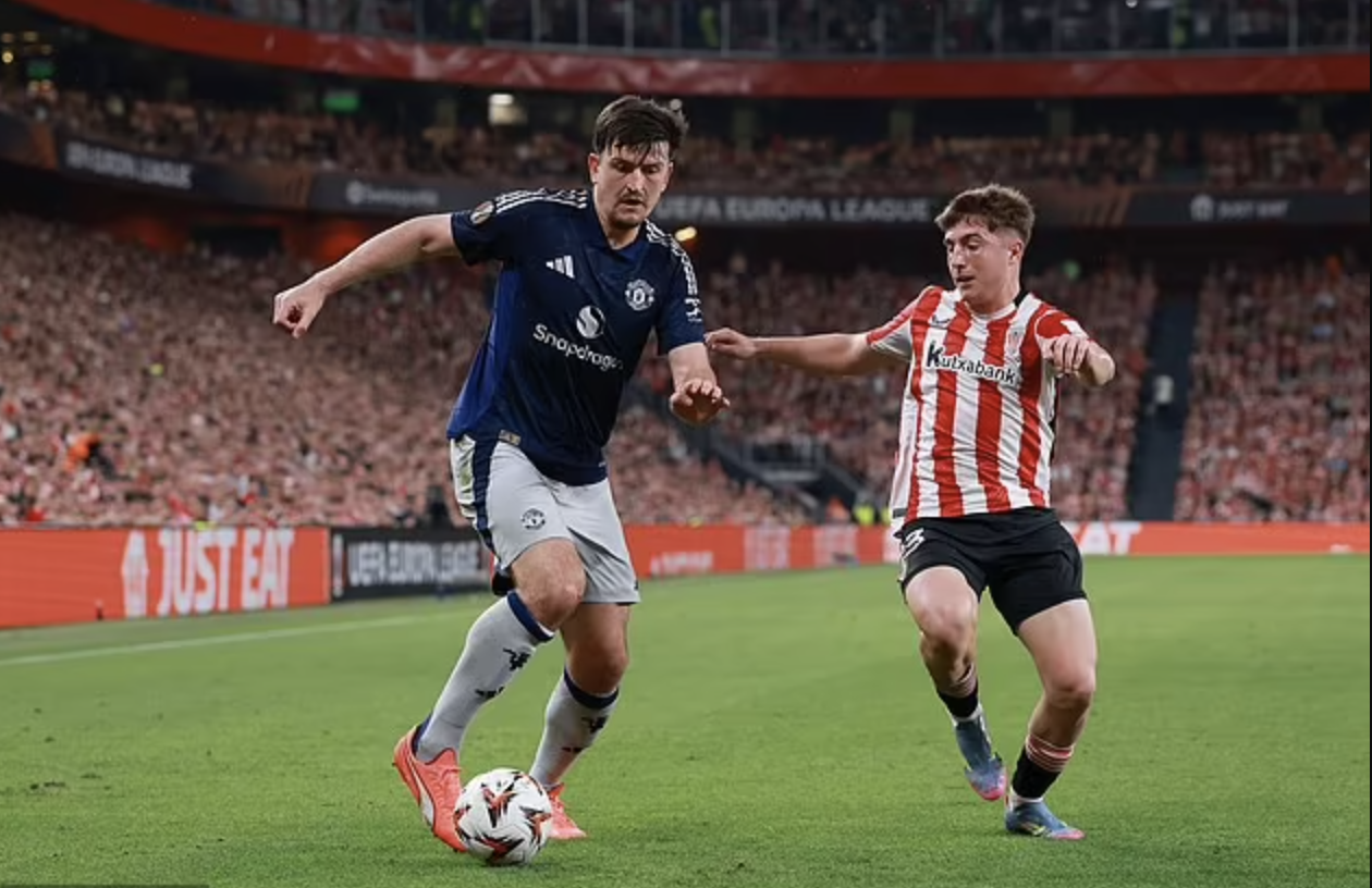 Harry Maguire kiến tạo khó tin, đá cánh cực khét tại Europa League - Ảnh 1.
