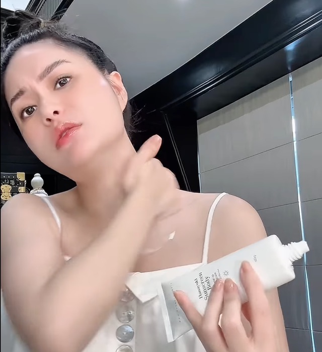 Kiểm tra công ty của chồng Đoàn Di Băng- Ảnh 1. Kiểm tra công ty của chồng Đoàn Di Băng- Ảnh 1.
