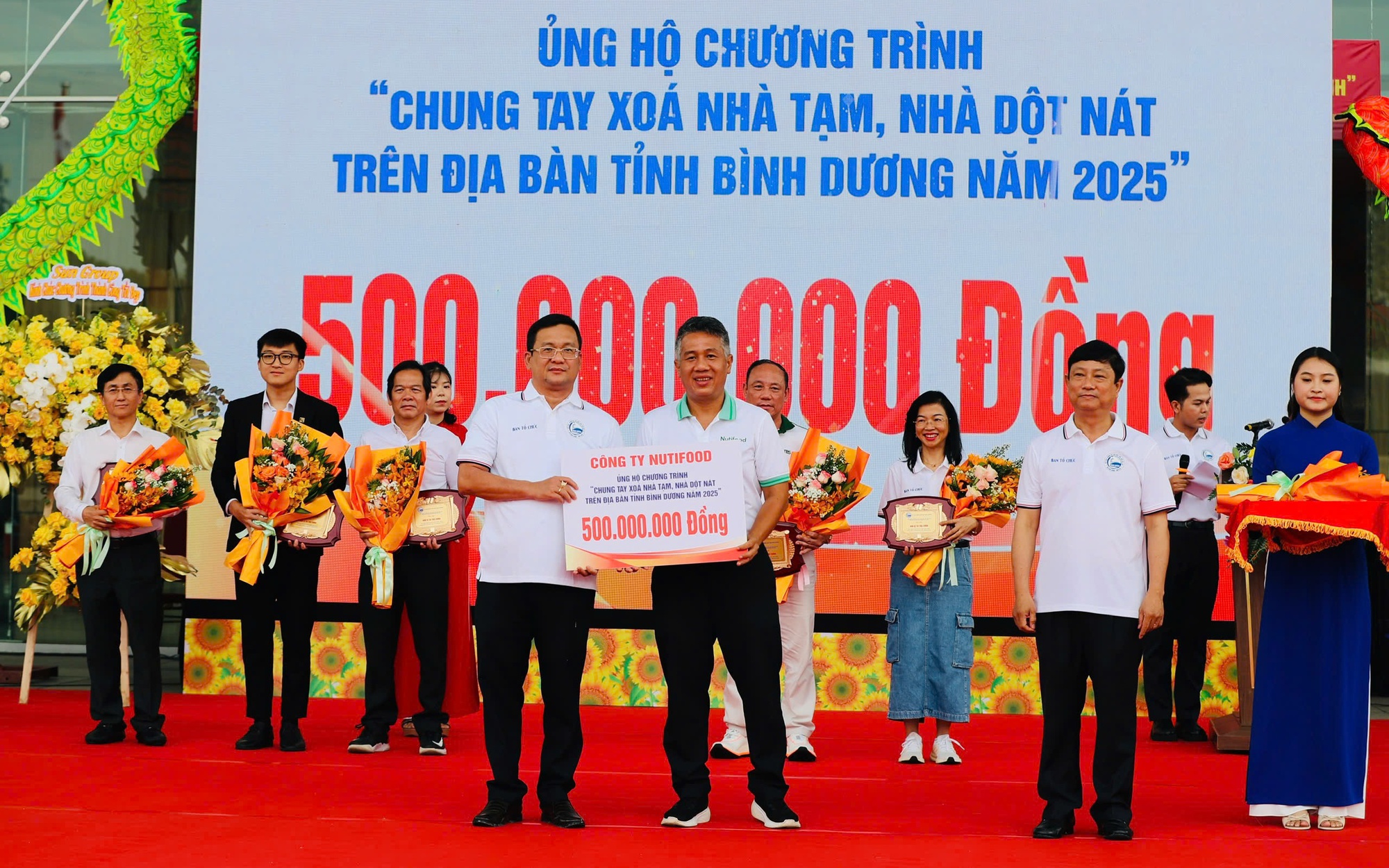 Quỹ Phát triển Tài năng Việt trao tặng hồ dạy bơi miễn phí cộng đồng tại Gia Lai- Ảnh 2.