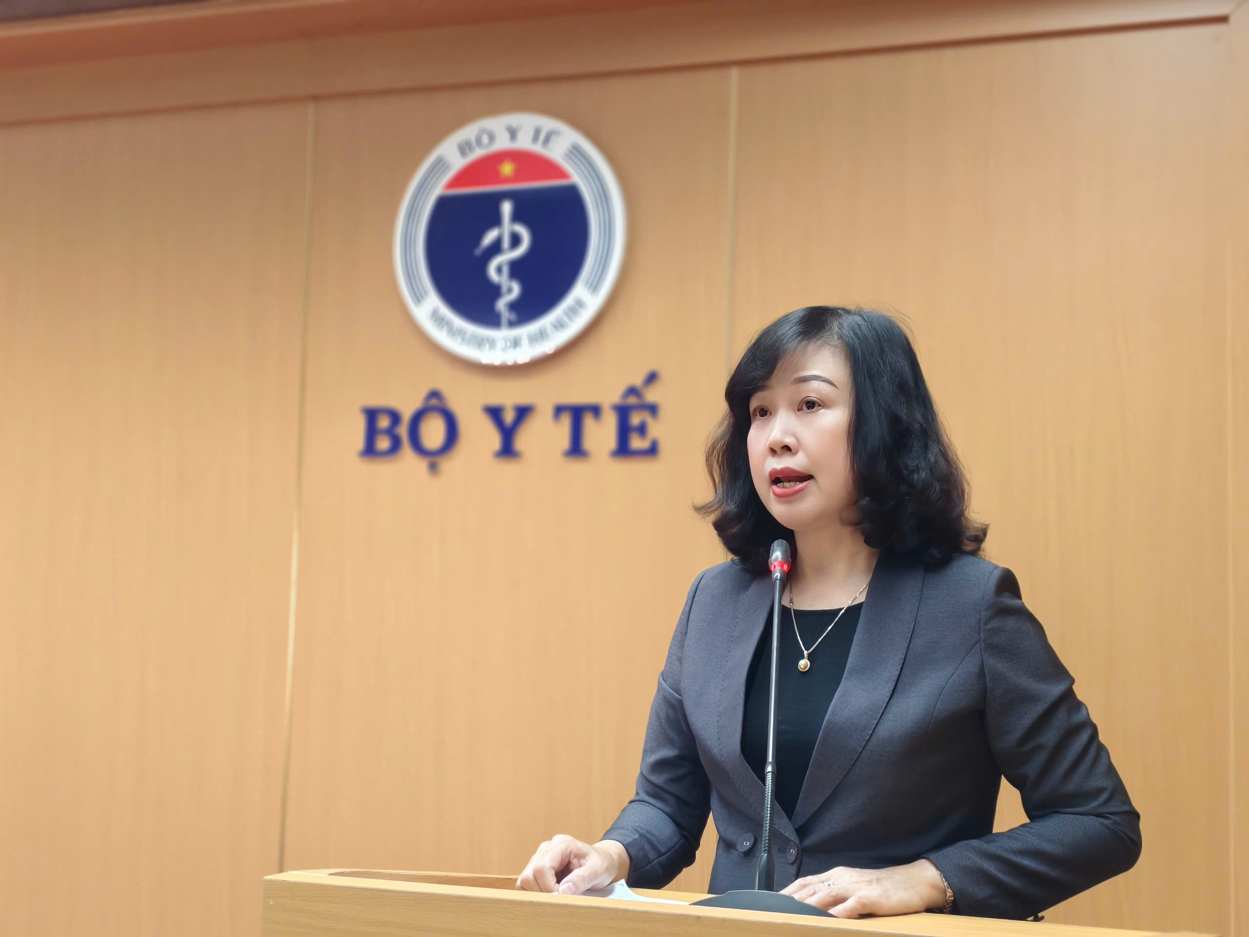 Hàng giả tràn lan: Bộ trưởng Bộ Y tế nói gì tại hội nghị toàn quốc?- Ảnh 1. Hàng giả tràn lan: Bộ trưởng Bộ Y tế nói gì tại hội nghị toàn quốc?- Ảnh 1.