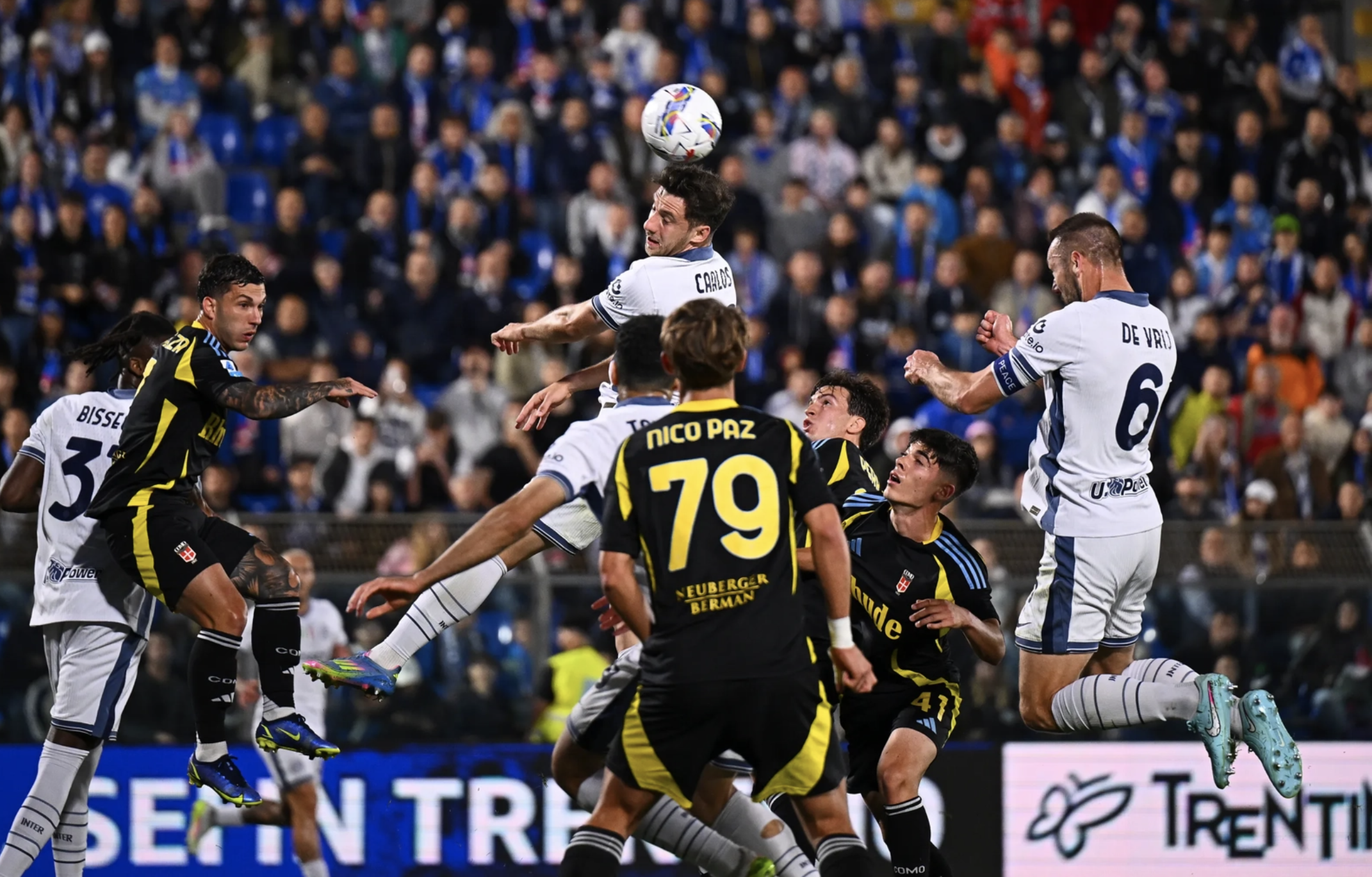 Cựu sao Man United lập đại công, Napoli lên ngôi vô địch Serie A- Ảnh 1. Cựu sao Man United lập đại công, Napoli lên ngôi vô địch Serie A- Ảnh 1.