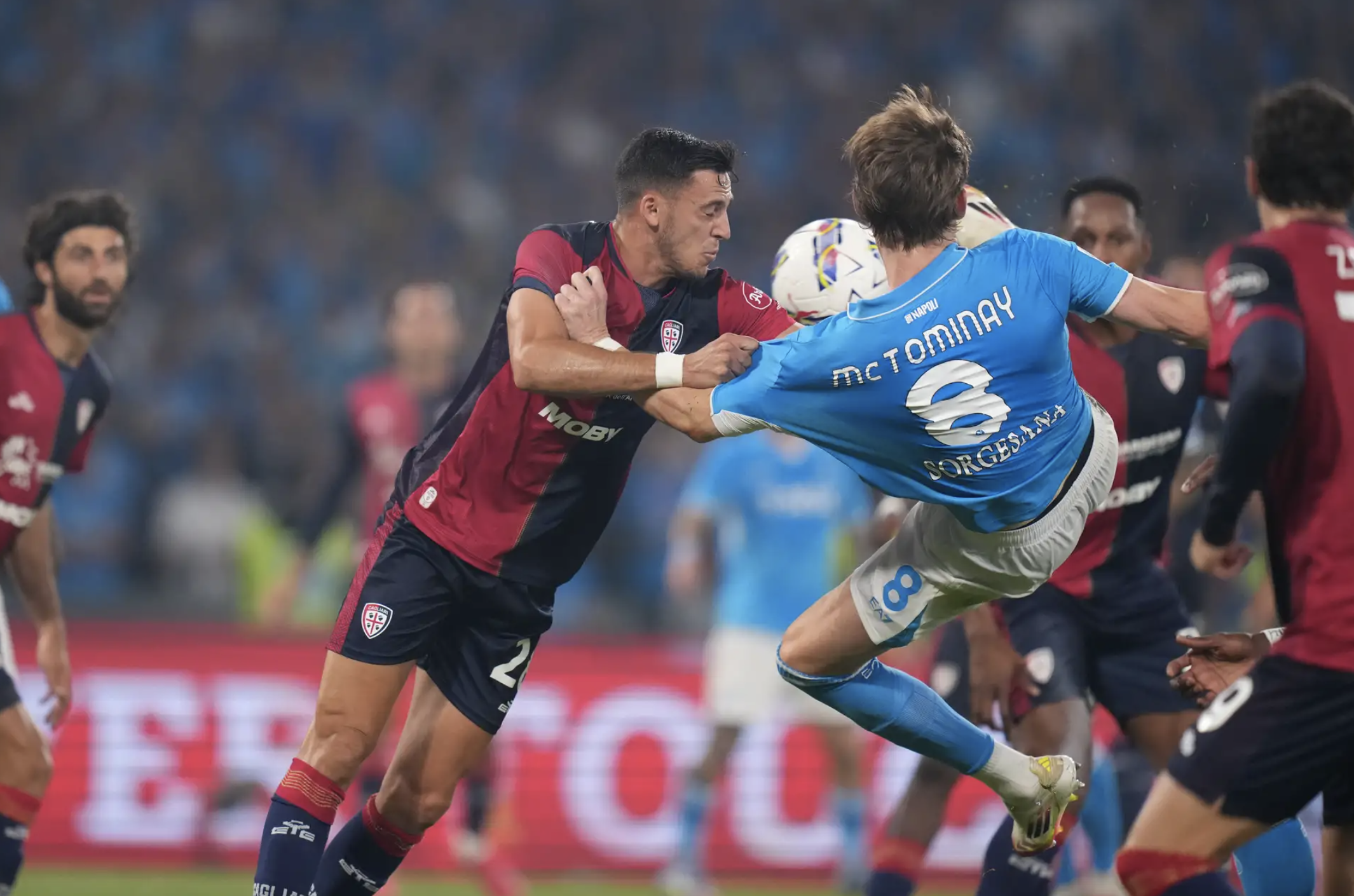 Cựu sao Man United lập đại công, Napoli lên ngôi vô địch Serie A- Ảnh 2. Cựu sao Man United lập đại công, Napoli lên ngôi vô địch Serie A- Ảnh 2.