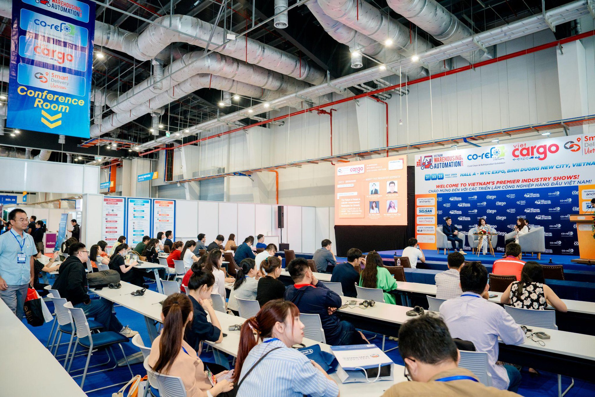 Triển lãm Kho vận và Tự động hóa Việt Nam 2025 khép lại thành công rực rỡ- Ảnh 2. Triển lãm Kho vận và Tự động hóa Việt Nam 2025 khép lại thành công rực rỡ- Ảnh 2.