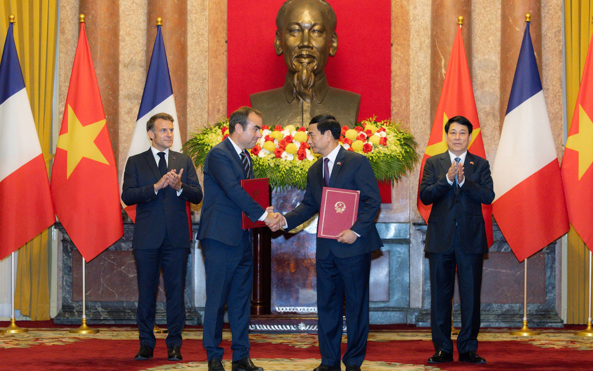 Tổng thống Emmanuel Macron: Sự gắn kết Việt - Pháp như những câu thơ lục bát tao nhã - Ảnh 2.