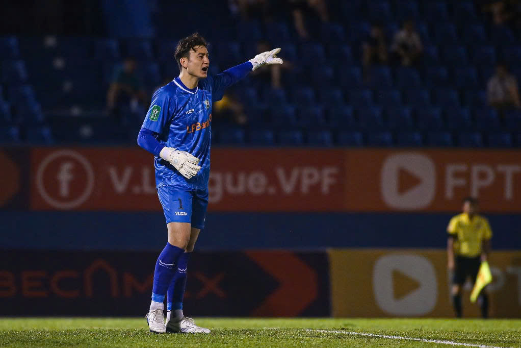 Why can't Dang Van Lam return to the Vietnam national team? - Photo 3. Vì sao Đặng Văn Lâm chưa thể trở lại tuyển Việt Nam?- Ảnh 3.