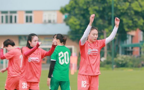 Bóng đá nữ Việt Nam và chiến lược phát triển đồng hành bởi UEFA, AFC- Ảnh 2.