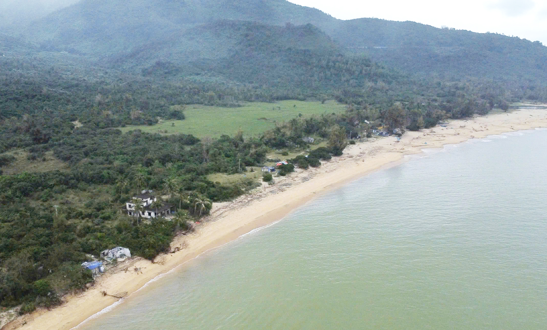 Đà Nẵng: Cưỡng chế thu hồi đất để thực hiện siêu dự án làng Vân- Ảnh 1. Đà Nẵng: Cưỡng chế thu hồi đất để thực hiện siêu dự án làng Vân- Ảnh 1.