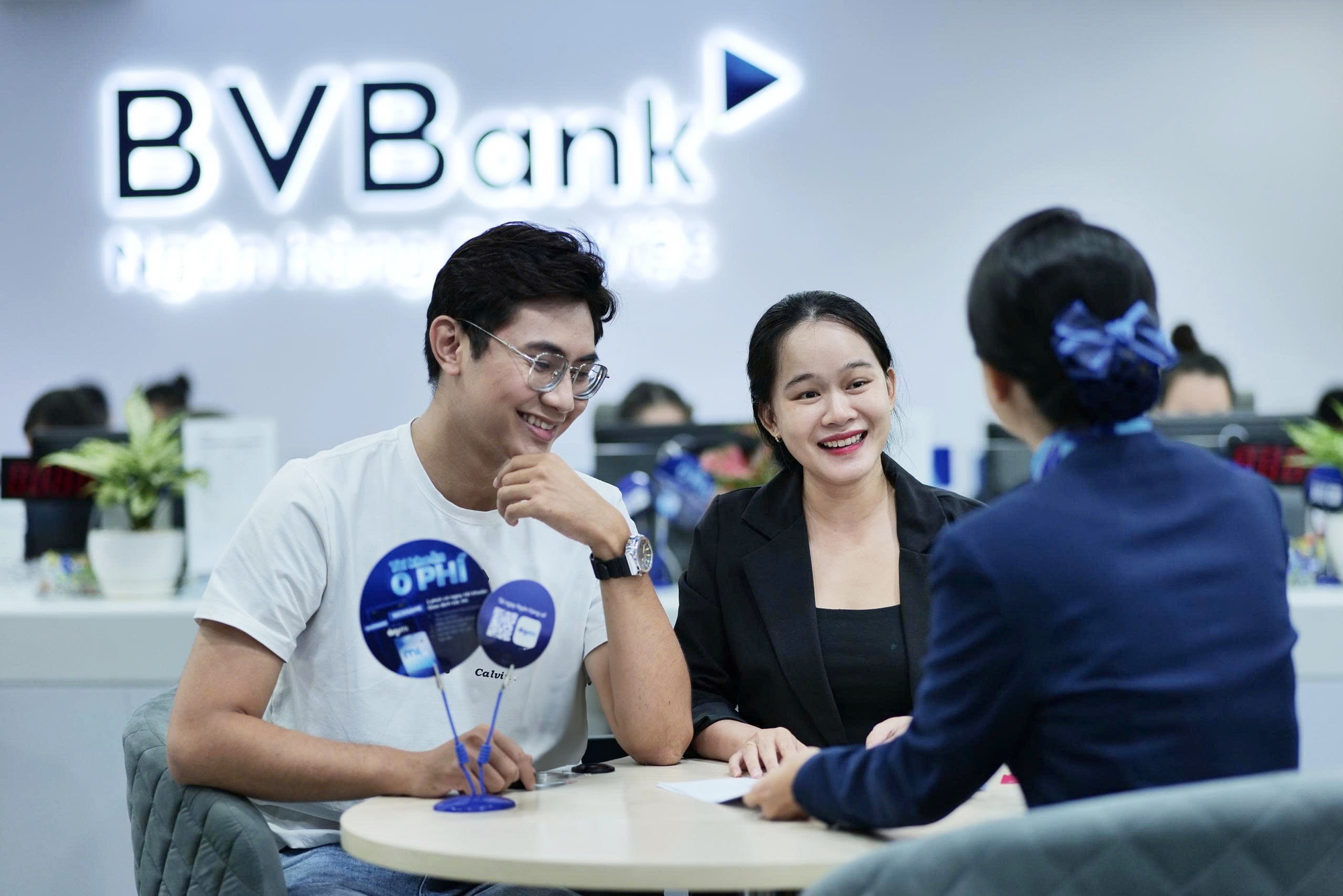 Người trẻ giảm áp lực tài chính khi mua nhà với gói vay ưu đãi từ BVBank- Ảnh 1.
