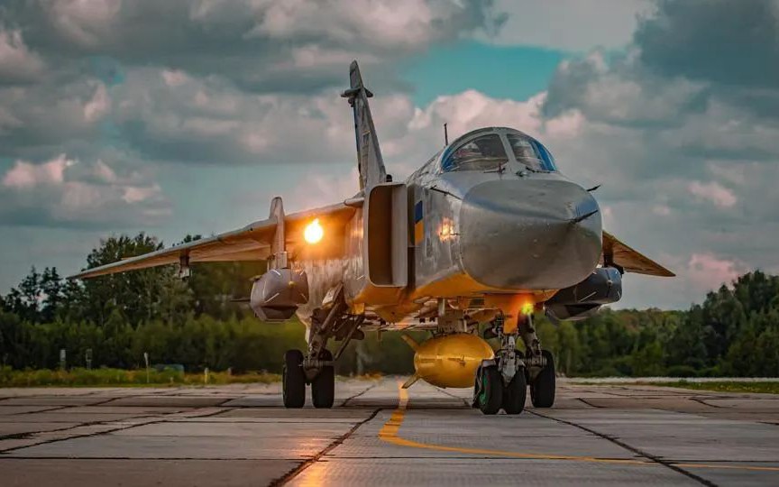 Ukraine tấn công UAV chưa từng có, nhà máy tên lửa Nga bốc cháy- Ảnh 2.