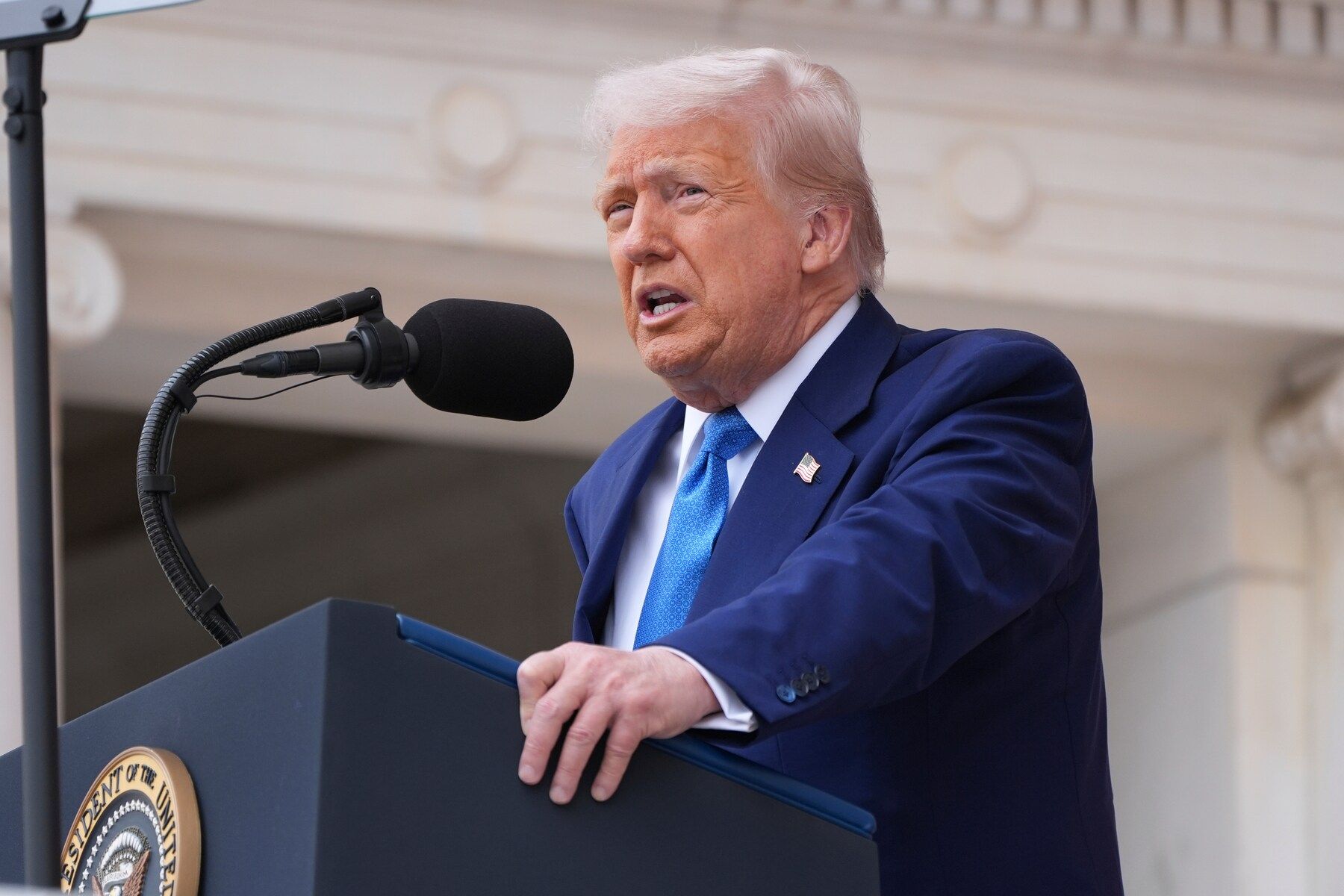 Điểm nóng xung đột ngày 28-5: Tổng thống Donald Trump cân nhắc quyết định quan trọng?- Ảnh 1. Điểm nóng xung đột ngày 28-5: Tổng thống Donald Trump cân nhắc quyết định quan trọng?- Ảnh 1.