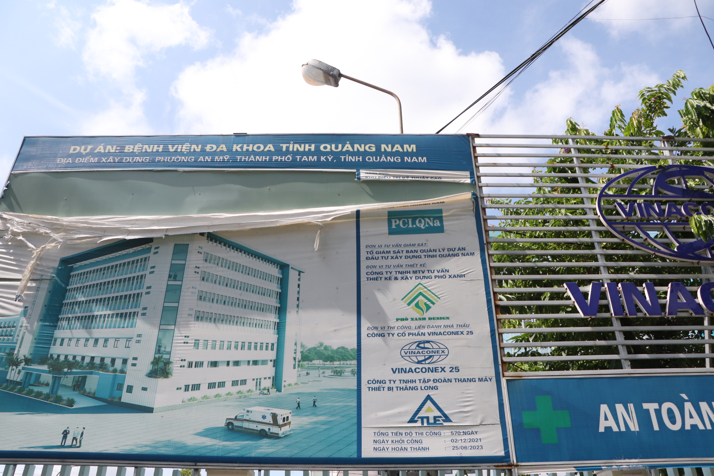Khu điều trị gần 180 tỉ ở Quảng Nam làm mãi không xong- Ảnh 4. Khu điều trị gần 180 tỉ ở Quảng Nam làm mãi không xong- Ảnh 4.
