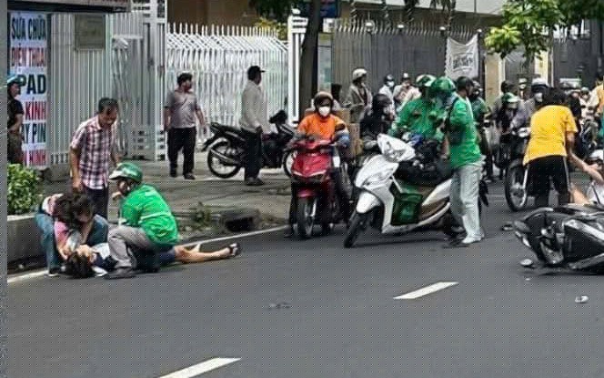Ô tô gây tai nạn liên hoàn trên đường phố Quảng Ngãi - Ảnh 3.