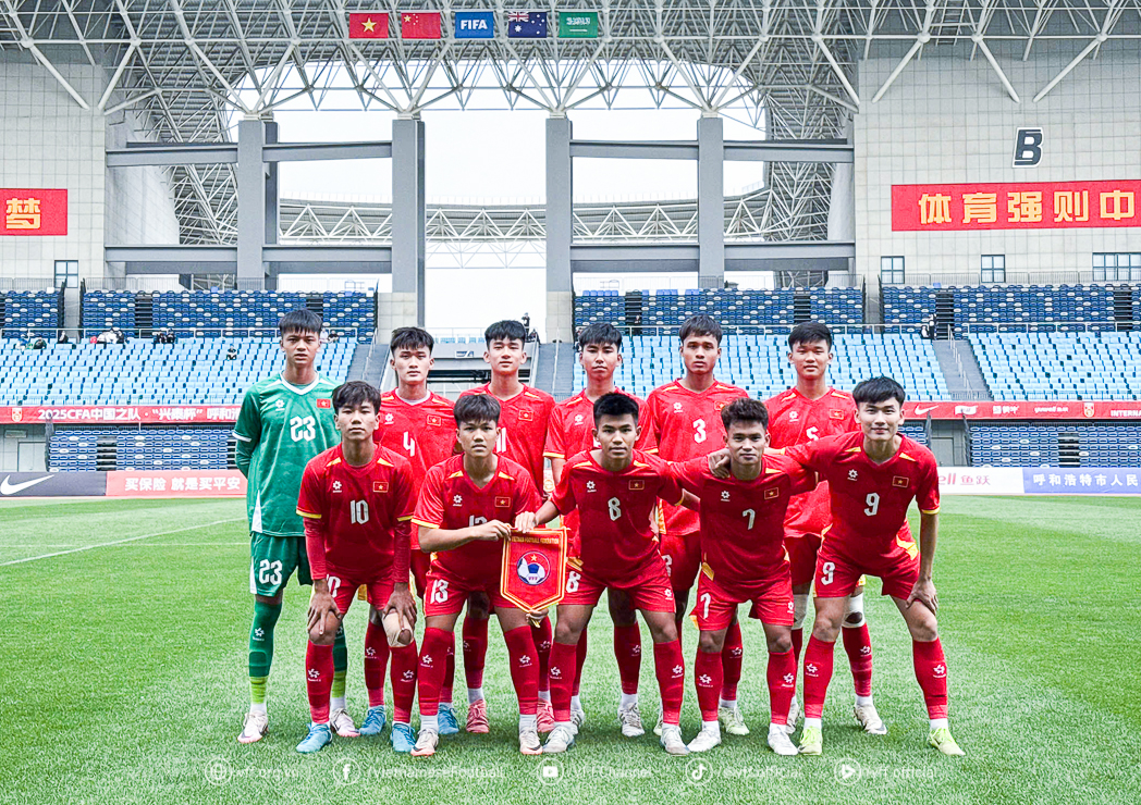 Dứt điểm thiếu sắc bén, U16 Việt Nam thua ngược U16 Úc- Ảnh 1. Dứt điểm thiếu sắc bén, U16 Việt Nam thua ngược U16 Úc- Ảnh 1.