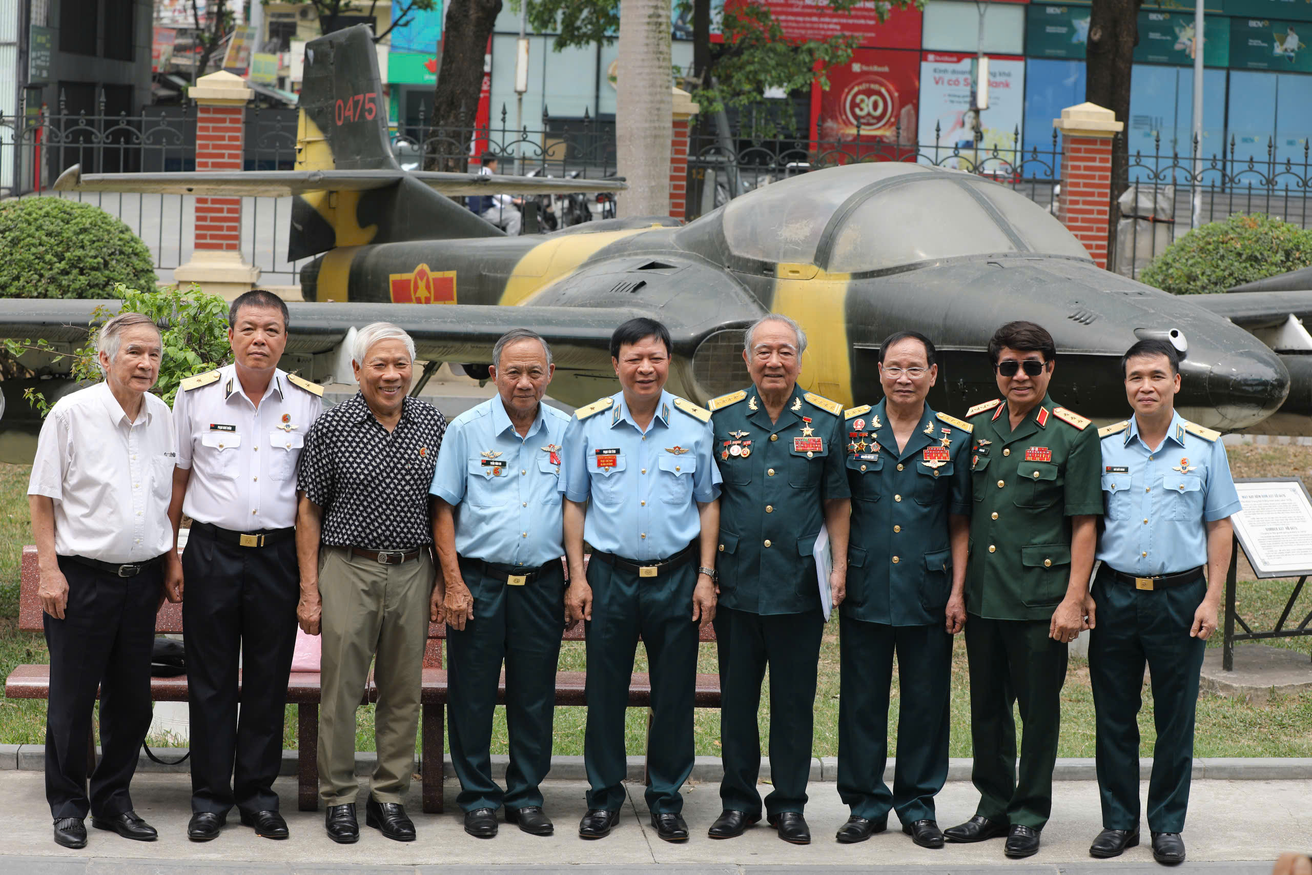 ហោះឡើងដើម្បីមាតុភូមិ - រូបថតទី 3។ Cất cánh vì Tổ quốc- Ảnh 3.