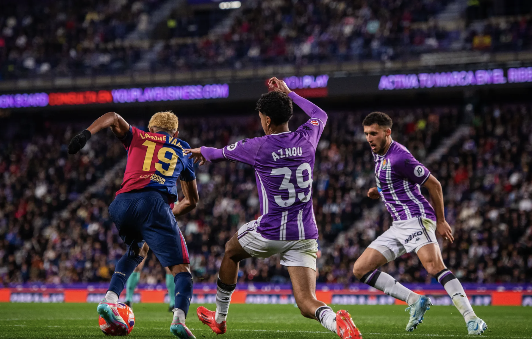 Ngược dòng chật vật hạ Valladolid, Barcelona chờ chung kết sớm ở El Clasico- Ảnh 4. Ngược dòng chật vật hạ Valladolid, Barcelona chờ chung kết sớm ở El Clasico- Ảnh 4.