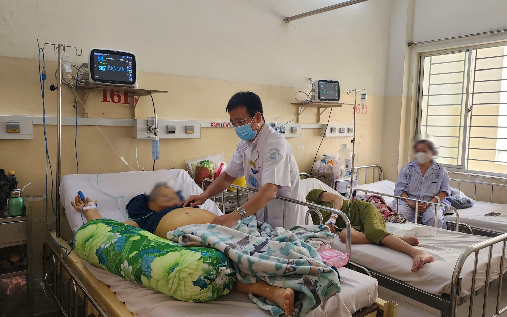TP HCM: Tăng cường bảo vệ nhóm nguy cơ cao trước dịch bệnh truyền nhiễm- Ảnh 2.