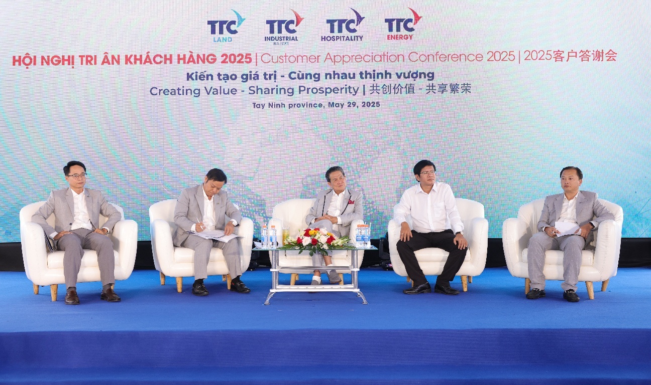 TTC IZ đồng hành cùng đối tác, khách hàng phát triển bền vững- Ảnh 2. TTC IZ đồng hành cùng đối tác, khách hàng phát triển bền vững- Ảnh 2.