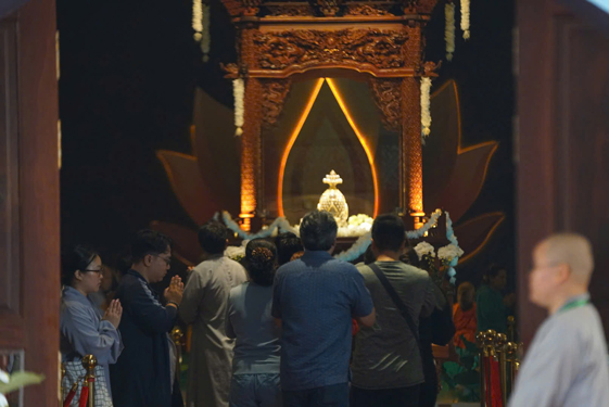 Chiêm bái Xá lợi Đức Phật: Trang nghiêm, thành kính - Ảnh 2. Chiêm bái Xá lợi Đức Phật: Trang nghiêm, thành kính - Ảnh 2.