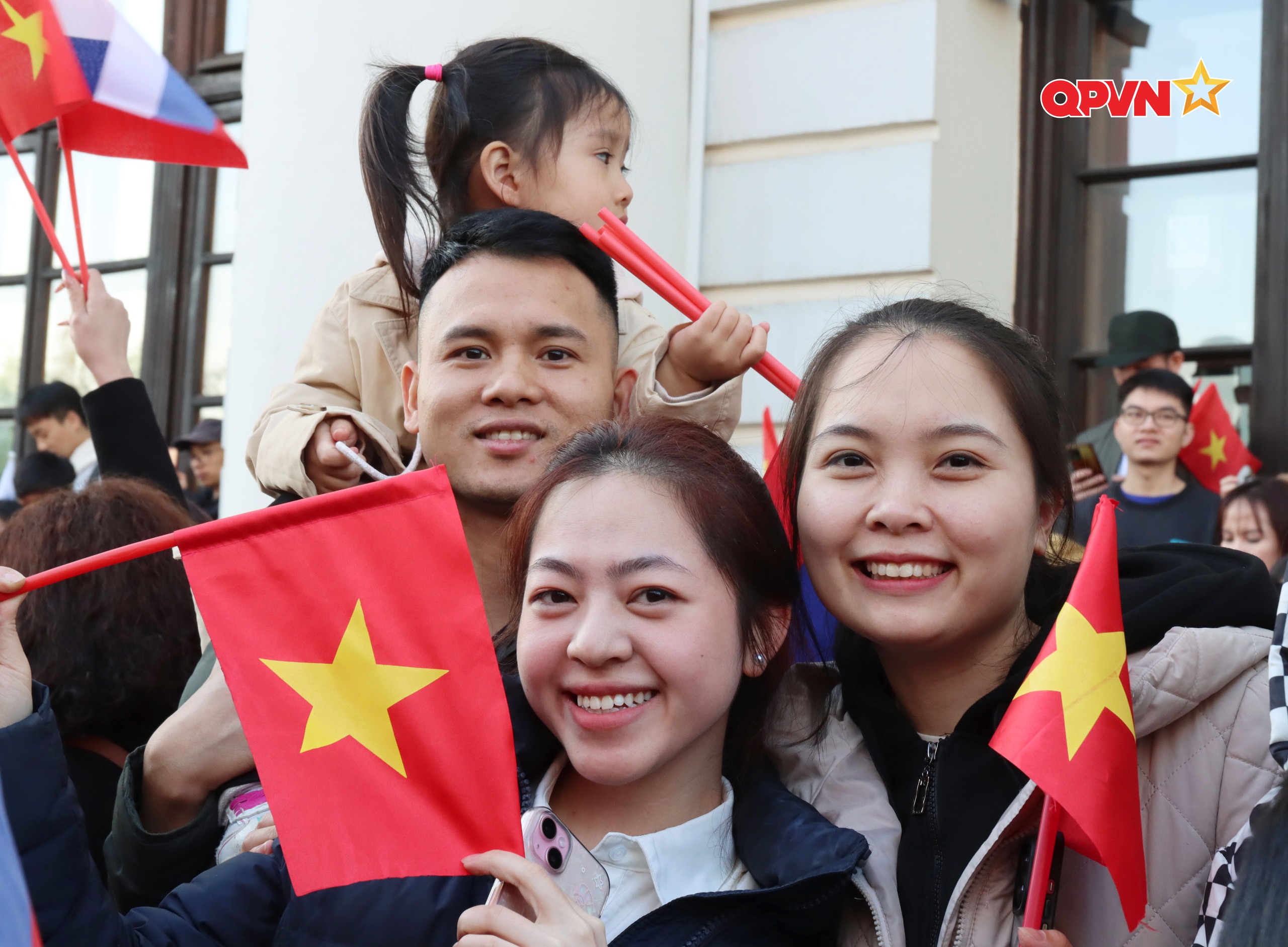 VIDEO: Quân nhân Việt Nam tham gia sơ duyệt Lễ duyệt binh trên Quảng trường Đỏ- Ảnh 15. VIDEO: Quân nhân Việt Nam tham gia sơ duyệt Lễ duyệt binh trên Quảng trường Đỏ- Ảnh 15.