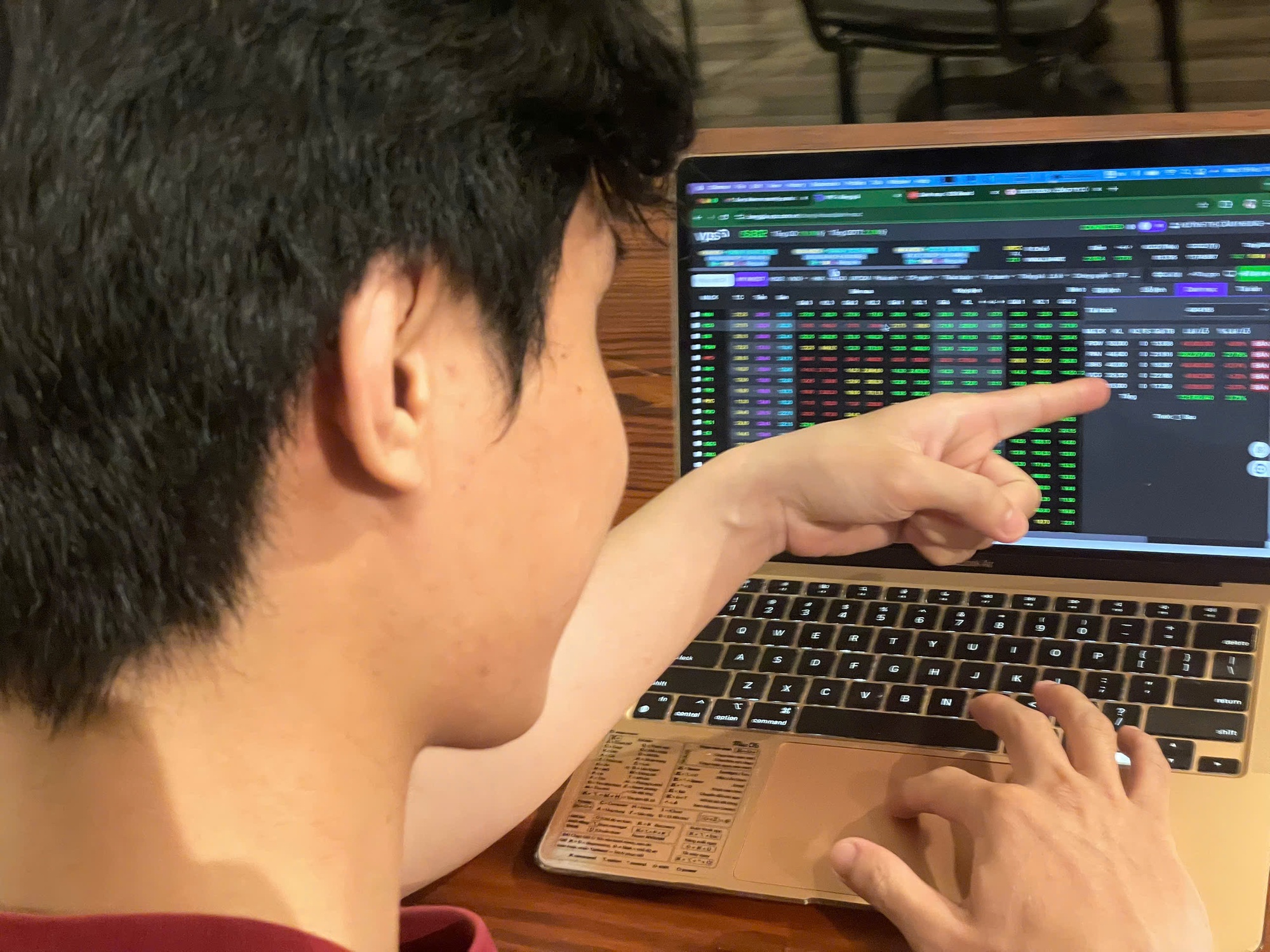 HOSE KRX सिस्टम के संचालन के पहले दिन के बारे में जानकारी देता है - फोटो 1. HOSE thông tin về ngày đầu tiên vận hành Hệ thống KRX- Ảnh 1.