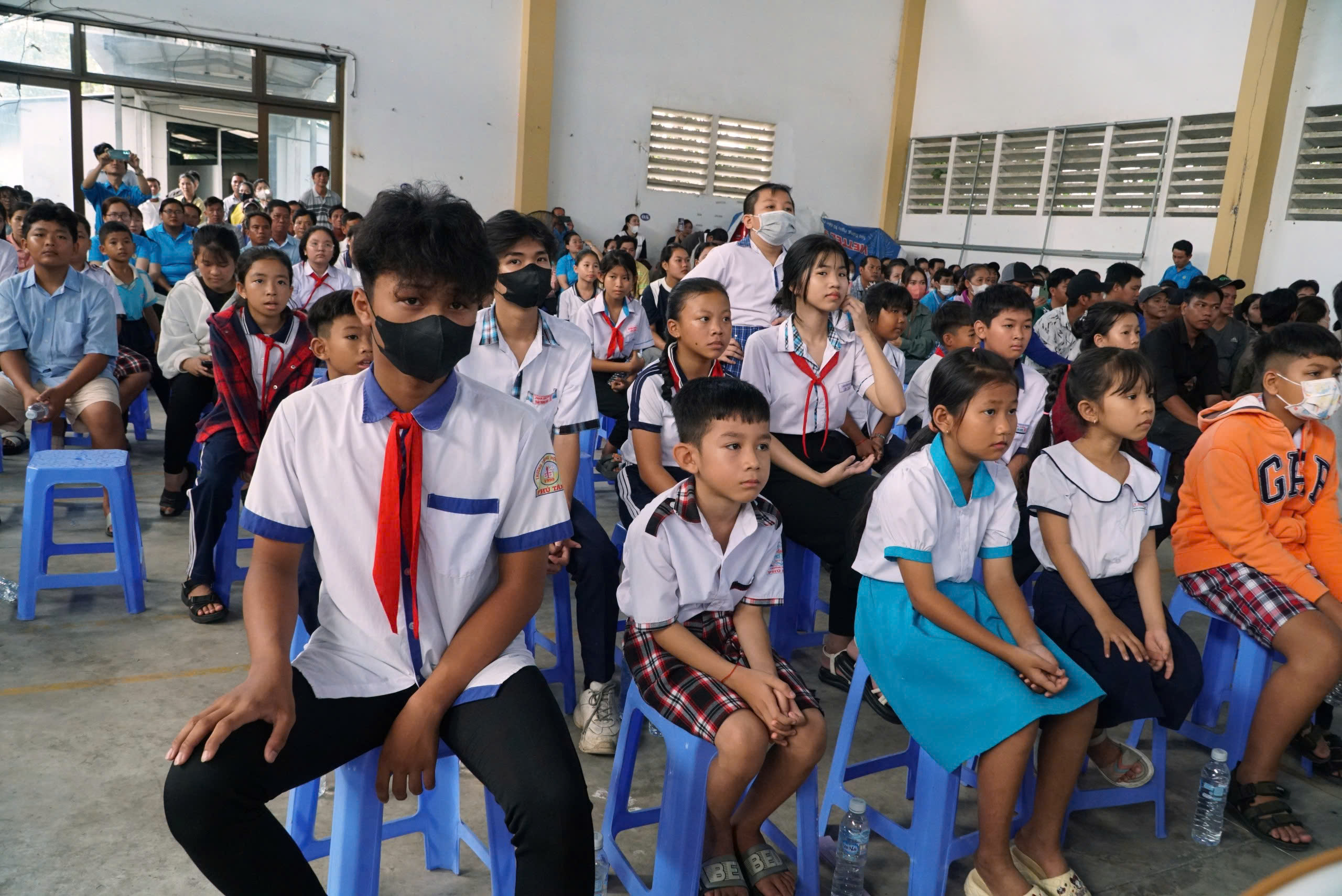 Bài hát “Viết tiếp câu chuyện hòa bình” xuất hiện tại sự kiện lớn ở Sóc Trăng - Ảnh 6.