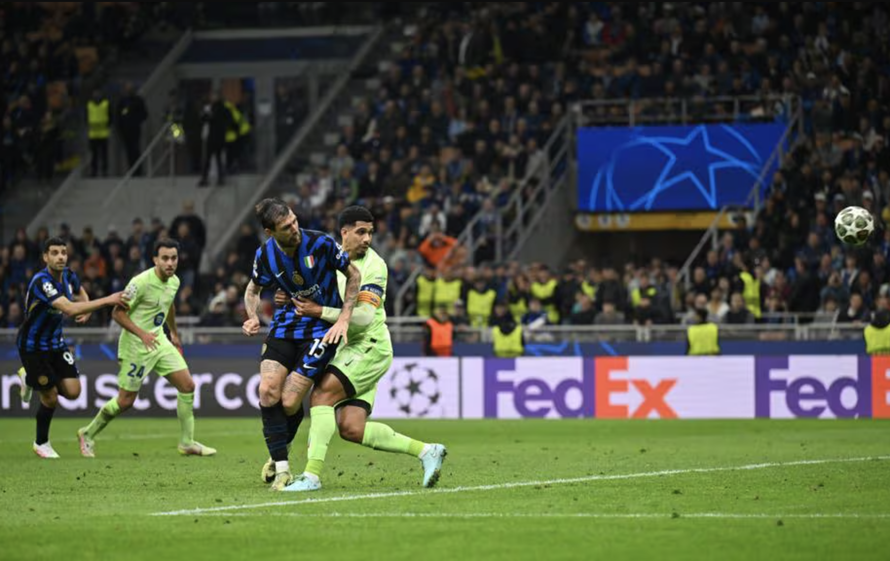 Barcelona thua trận cầu 7 bàn, Inter Milan vào chung kết Champions League- Ảnh 9. Barcelona thua trận cầu 7 bàn, Inter Milan vào chung kết Champions League- Ảnh 9.