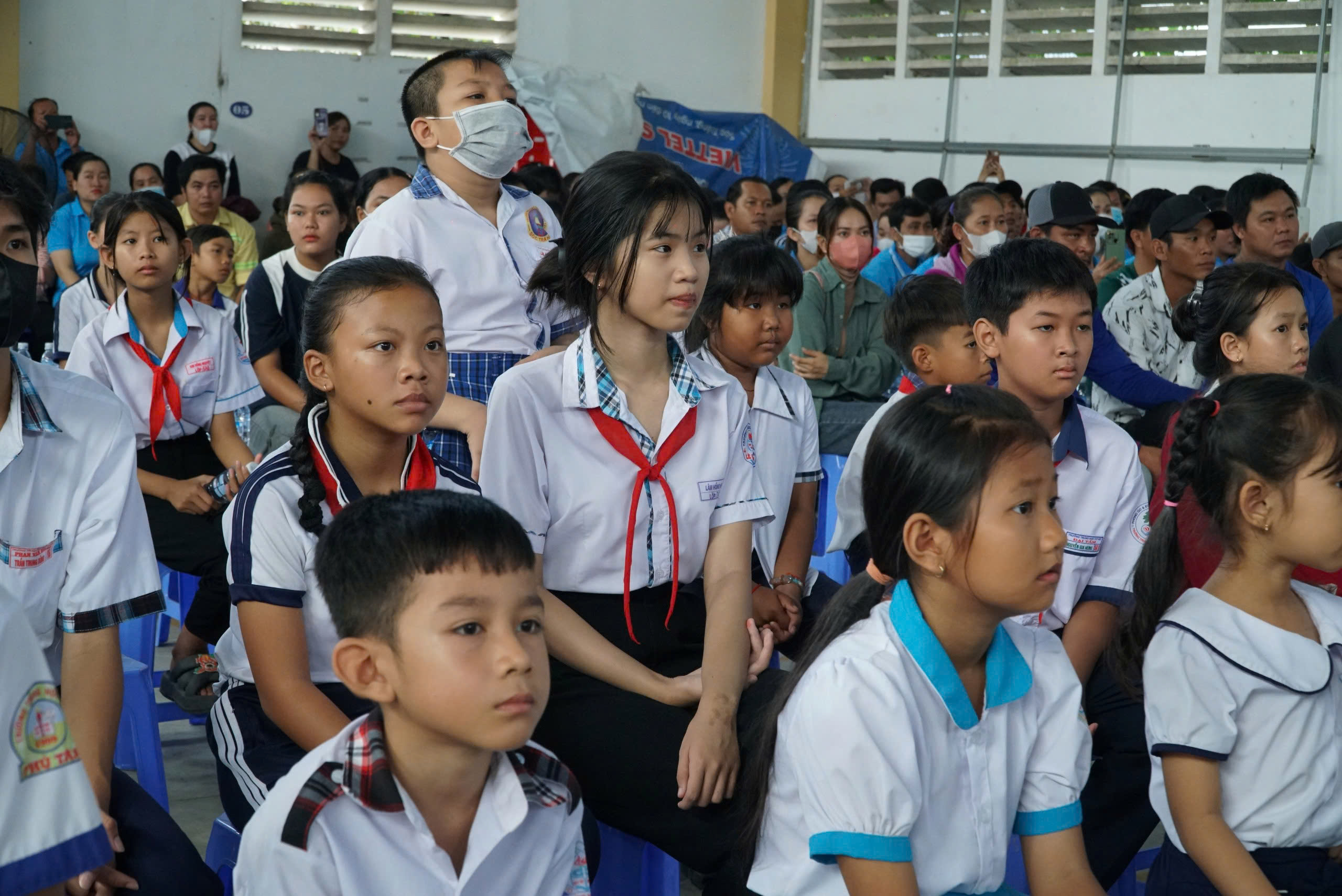 Bài hát “Viết tiếp câu chuyện hòa bình” xuất hiện tại sự kiện lớn ở Sóc Trăng - Ảnh 7.
