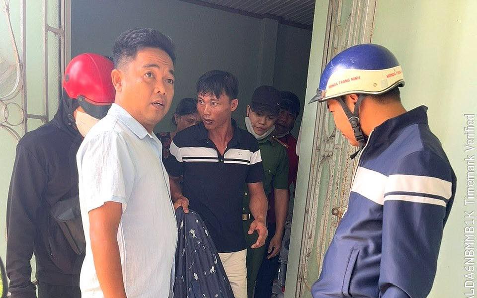 Mâu thuẫn trong lúc ăn nhậu khiến 1 người tử vong tại Đắk Lắk - Ảnh 2. Mâu thuẫn trong lúc ăn nhậu khiến 1 người tử vong tại Đắk Lắk - Ảnh 2.