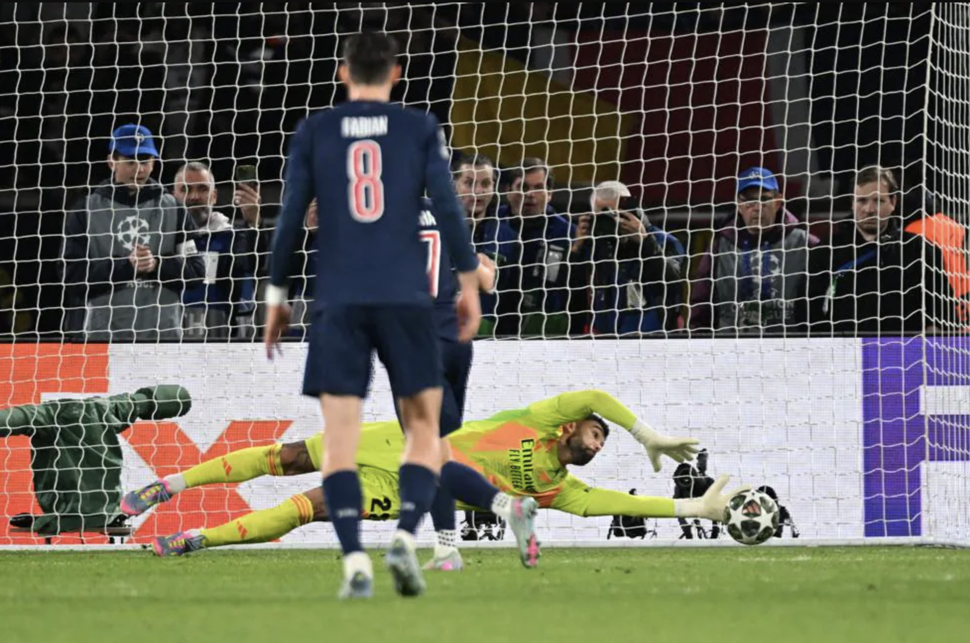 Arsenal thua bạc nhược, PSG vỡ òa vé chung kết Champions League- Ảnh 5. Arsenal thua bạc nhược, PSG vỡ òa vé chung kết Champions League- Ảnh 5.