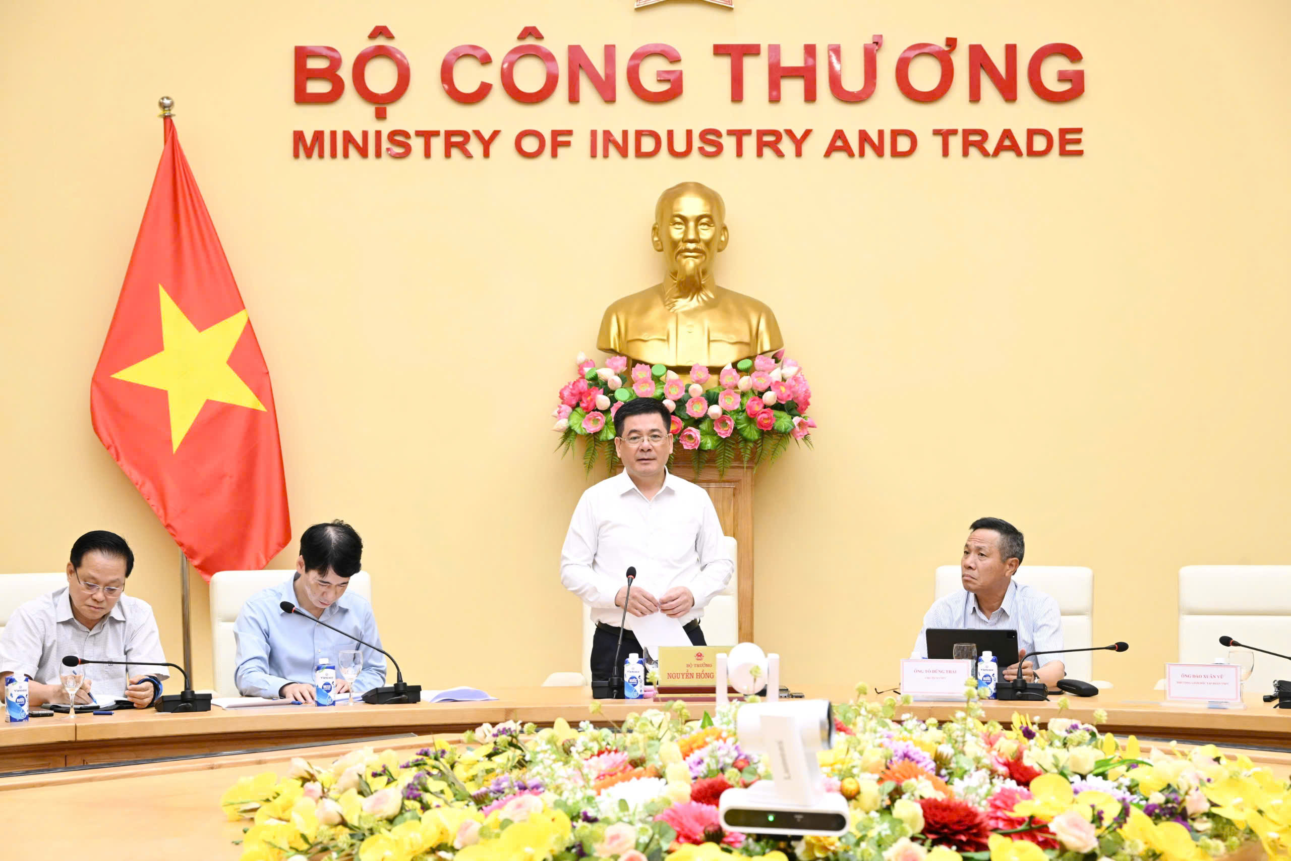 Việt Nam có nhu cầu mua sắm hàng hóa từ Mỹ với số lượng lớn- Ảnh 1. Việt Nam có nhu cầu mua sắm hàng hóa từ Mỹ với số lượng lớn- Ảnh 1.