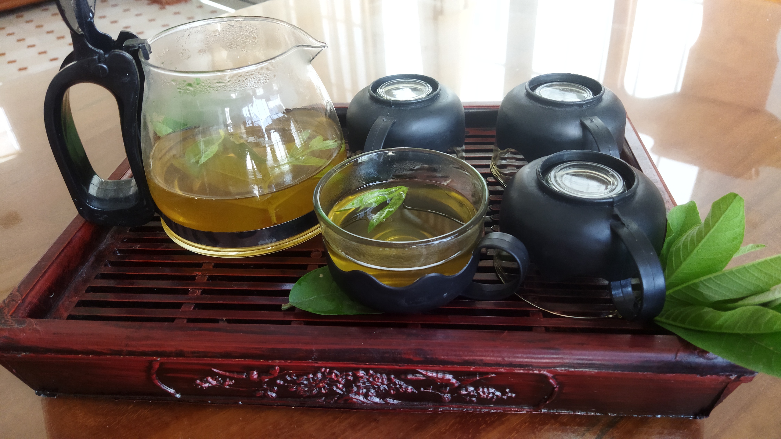 Nhớ vị trà búp ổi non của ba - Ảnh 1.