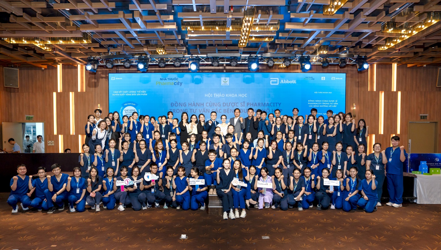 Pharmacity cùng Abbott Healthcare Việt Nam nâng cao năng lực dược sĩ trong tư vấn bệnh lý đường - Ảnh 1. Pharmacity cùng Abbott Healthcare Việt Nam nâng cao năng lực dược sĩ trong tư vấn bệnh lý đường - Ảnh 1.