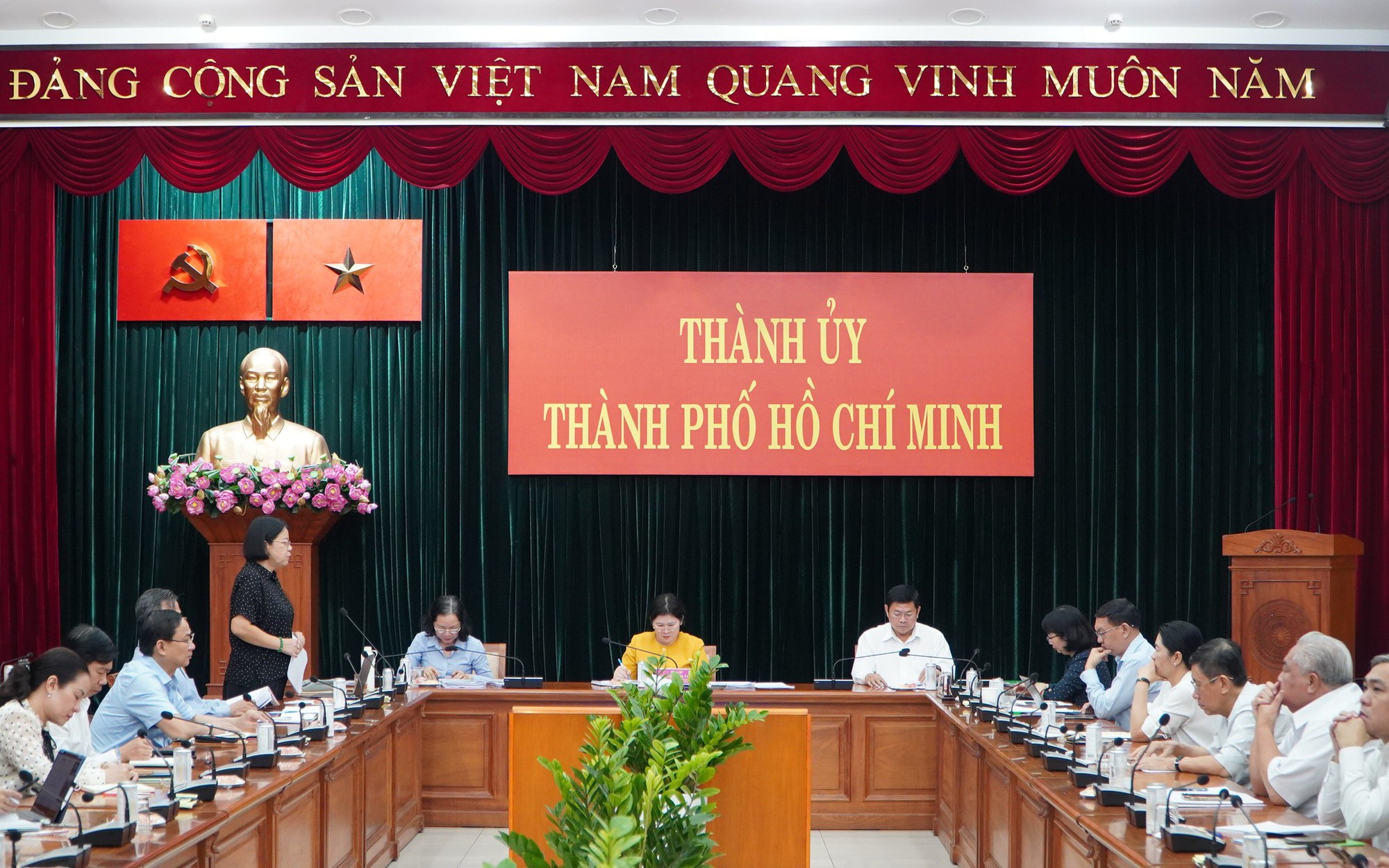UBND TP HCM kiến nghị tăng thêm lãnh đạo cấp phường, xã mới - Ảnh 2.