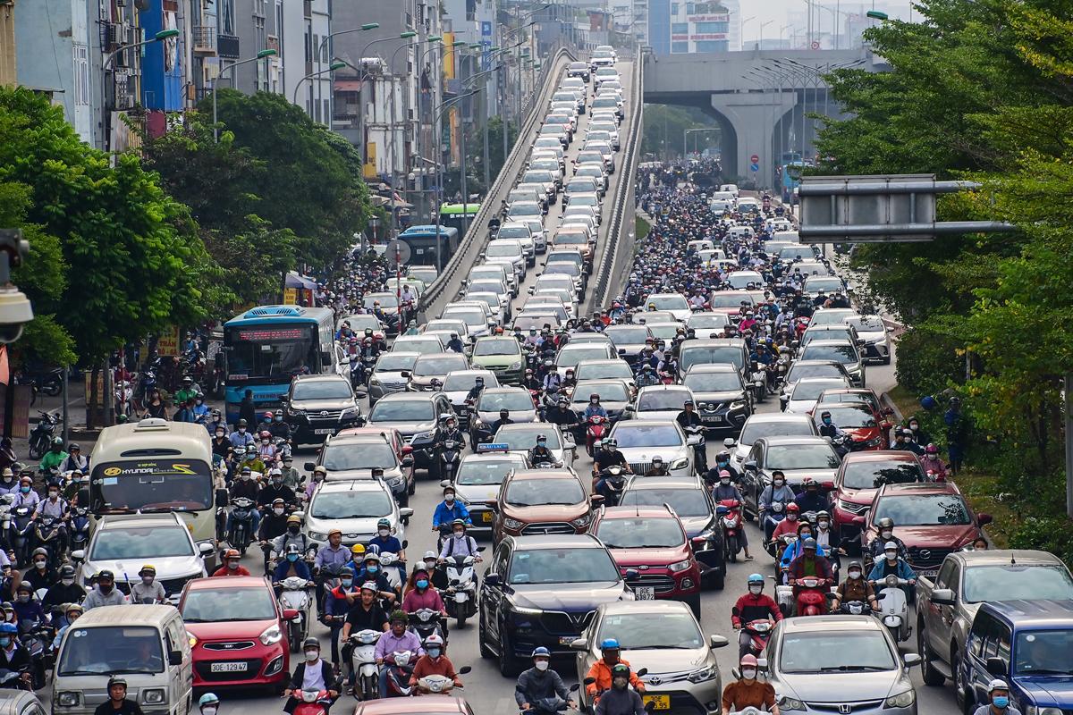 Bộ Công an đề xuất bỏ quy định không lái xe quá 48 giờ mỗi tuần - Ảnh 1.