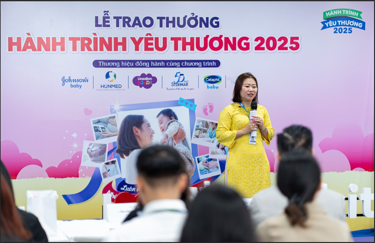 Pharmacity chăm lo sức khỏe cho các mẹ bầu với gói tài trợ gần 2 tỉ đồng- Ảnh 3. Pharmacity chăm lo sức khỏe cho các mẹ bầu với gói tài trợ gần 2 tỉ đồng- Ảnh 3.