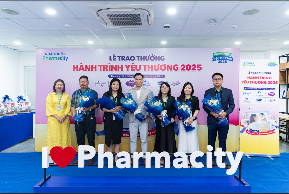 Pharmacity chăm lo sức khỏe cho các mẹ bầu với gói tài trợ gần 2 tỉ đồng- Ảnh 4. Pharmacity chăm lo sức khỏe cho các mẹ bầu với gói tài trợ gần 2 tỉ đồng- Ảnh 4.