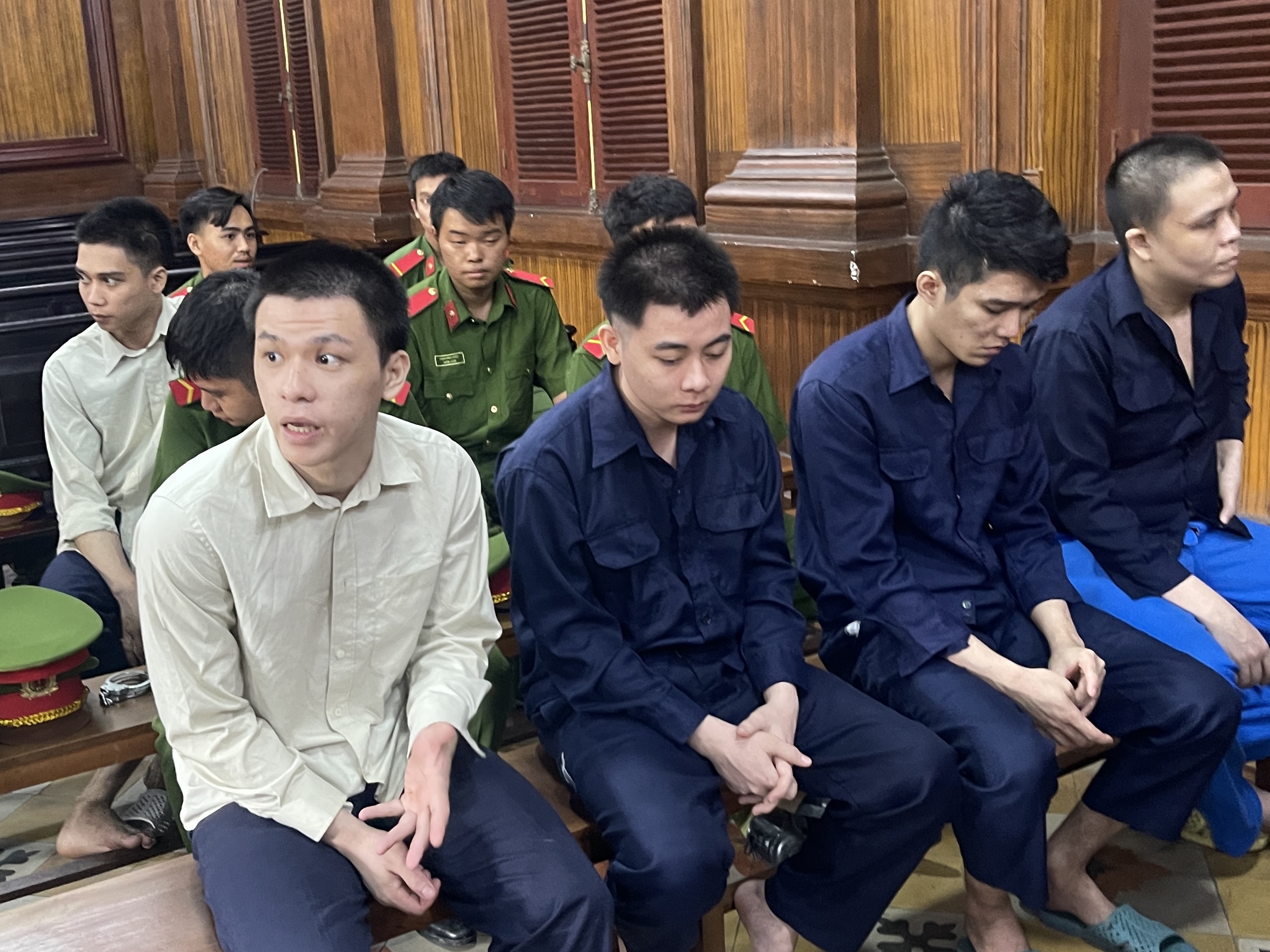 Tự cho mình là Tự cho mình là